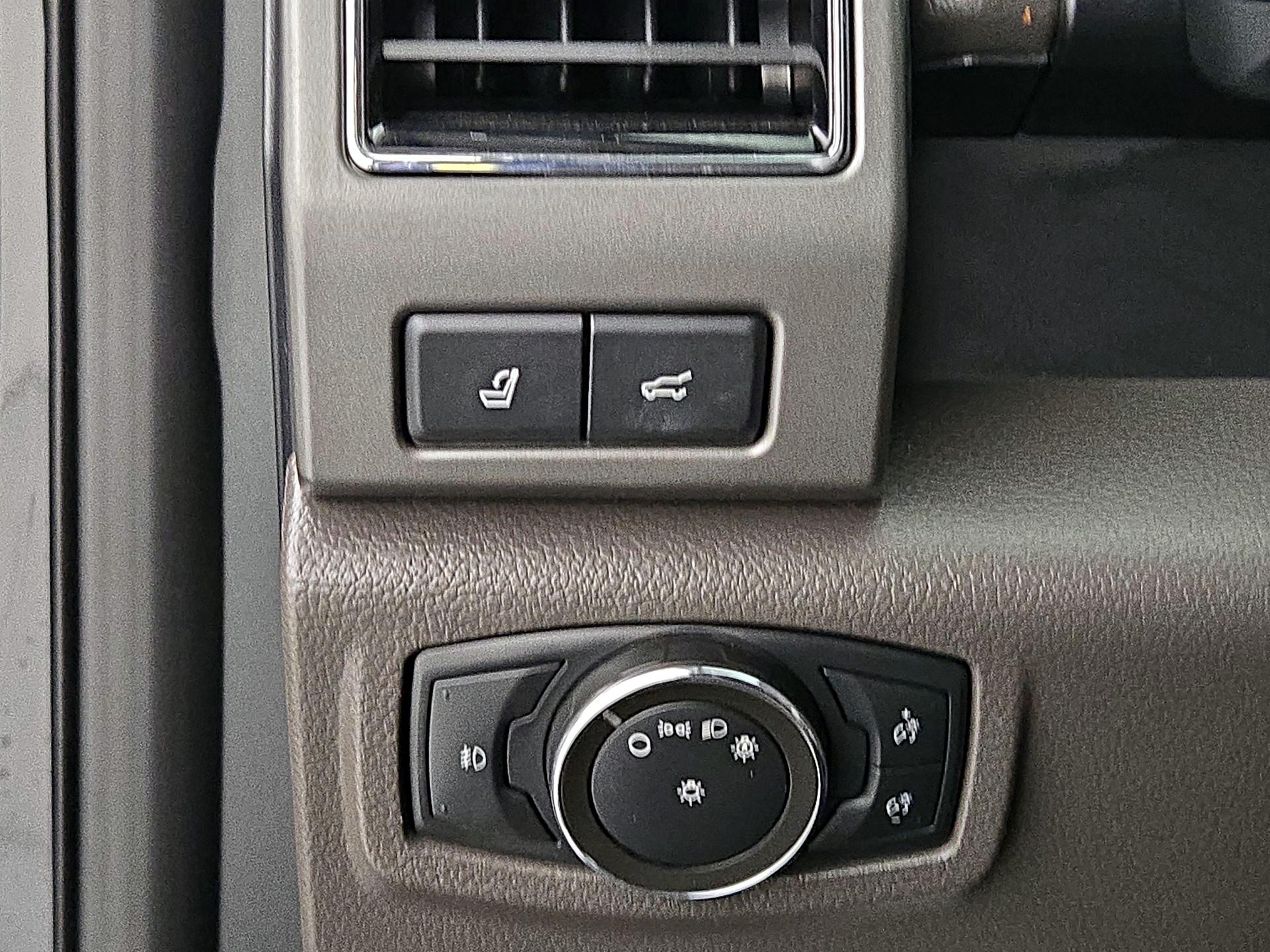 Thumbnail: 2021 Ford Expedition - 13