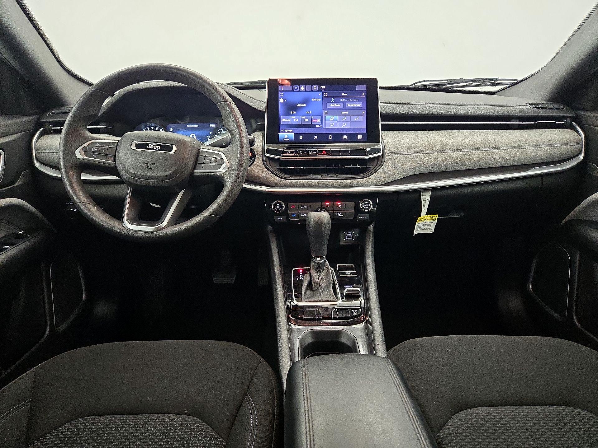 Thumbnail: 2023 Jeep Compass - 9