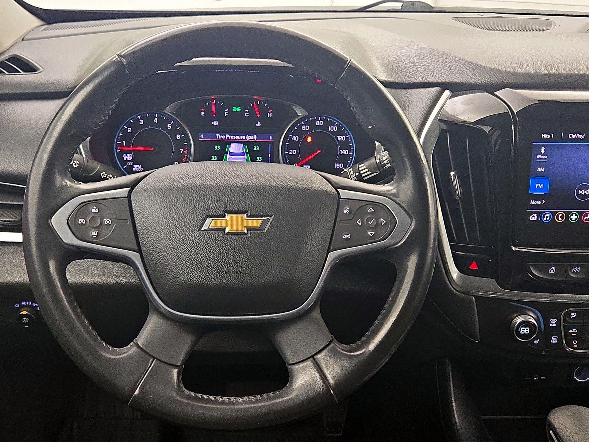 Thumbnail: 2021 Chevrolet Traverse - 10