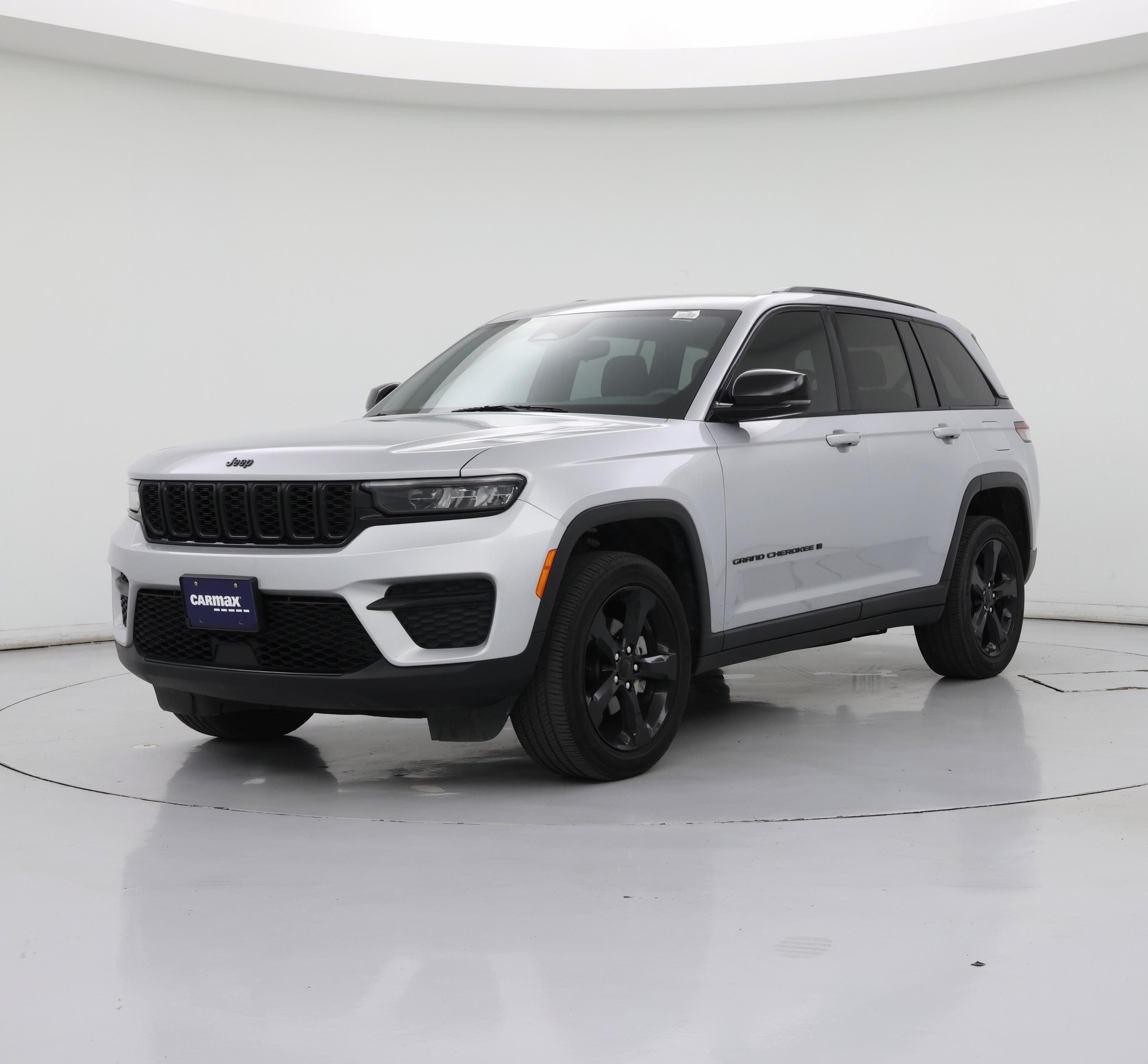 Thumbnail: 2023 Jeep Grand Cherokee - 4