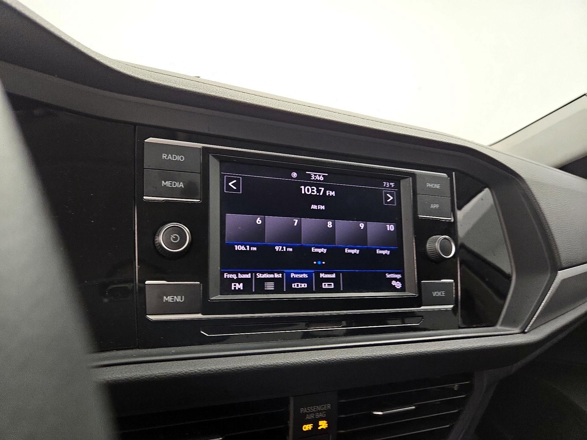 Thumbnail: 2021 Volkswagen Jetta - 14