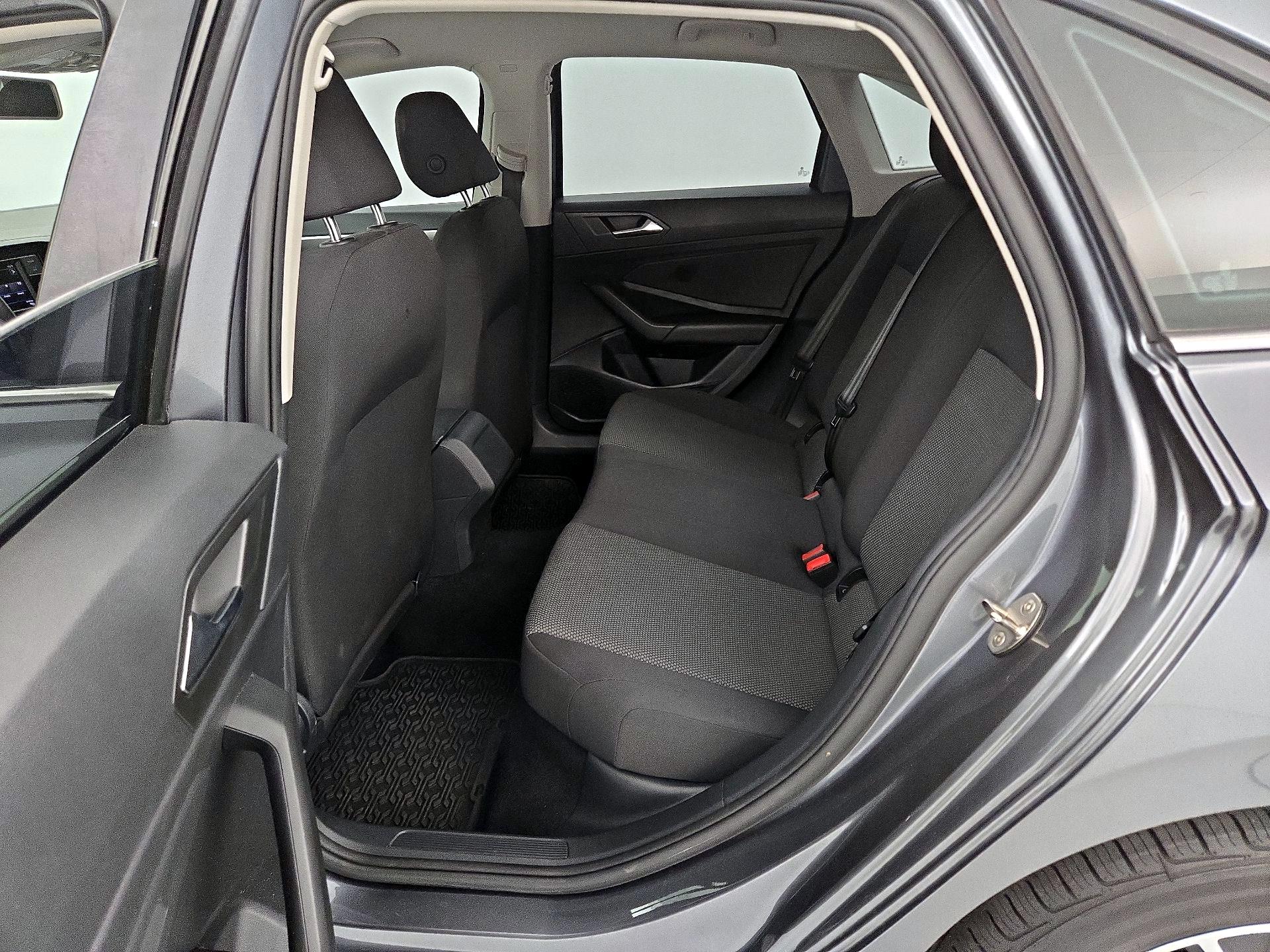 Thumbnail: 2021 Volkswagen Jetta - 17