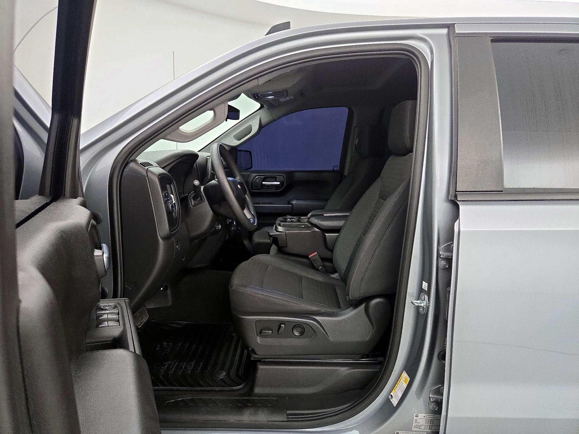 Thumbnail: 2023 Chevrolet Silverado 1500 - 11