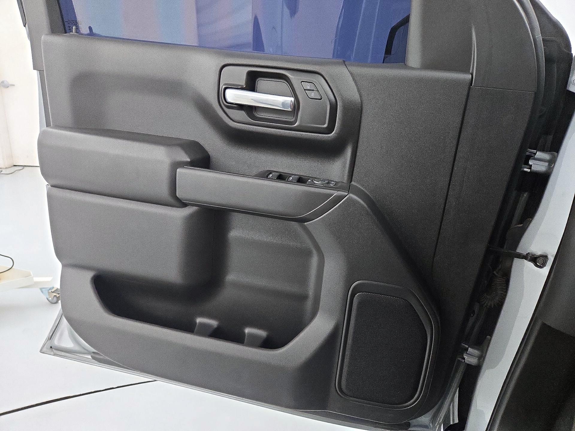 Thumbnail: 2023 Chevrolet Silverado 1500 - 12