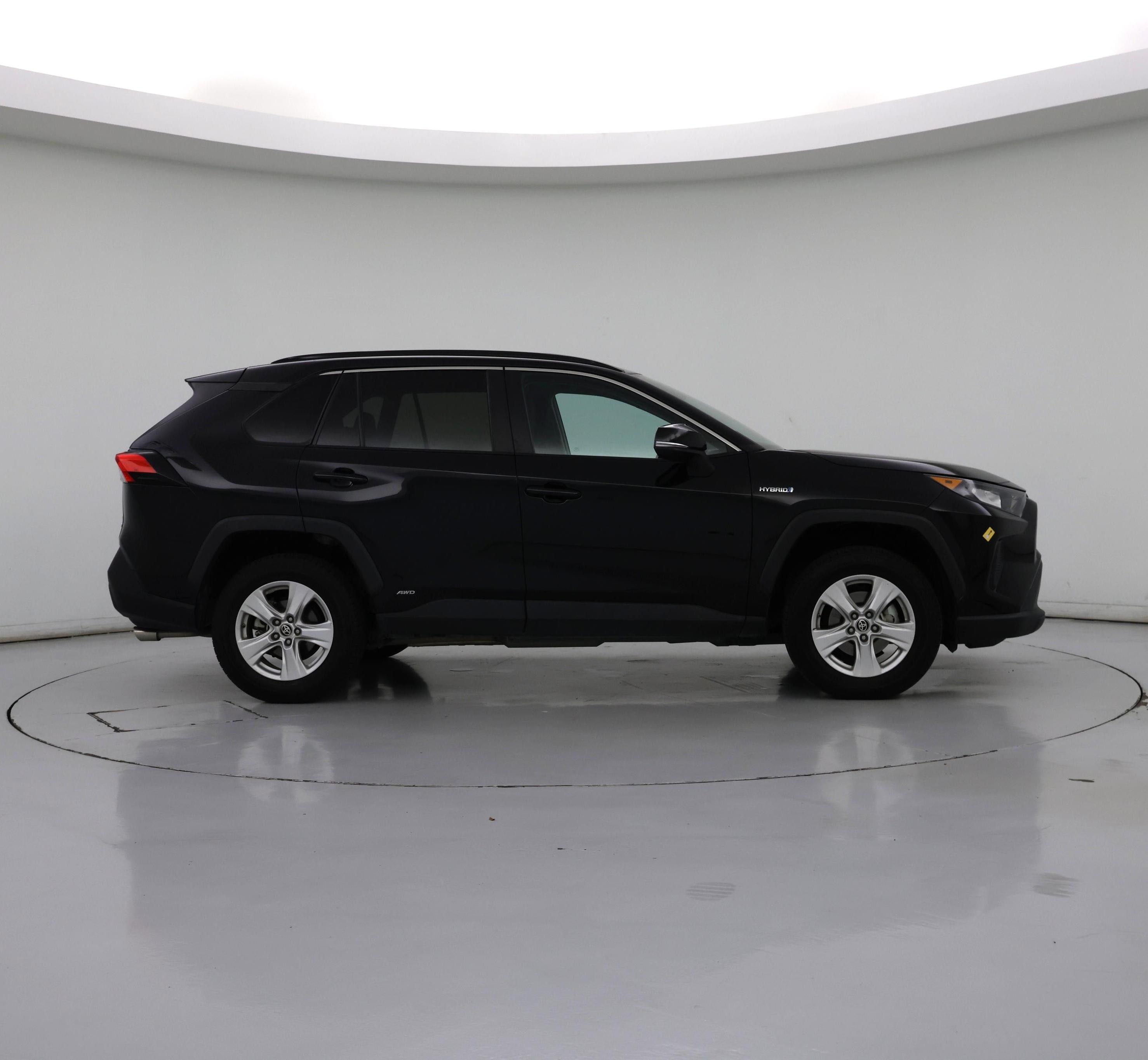 Thumbnail: 2021 Toyota RAV4 - 7