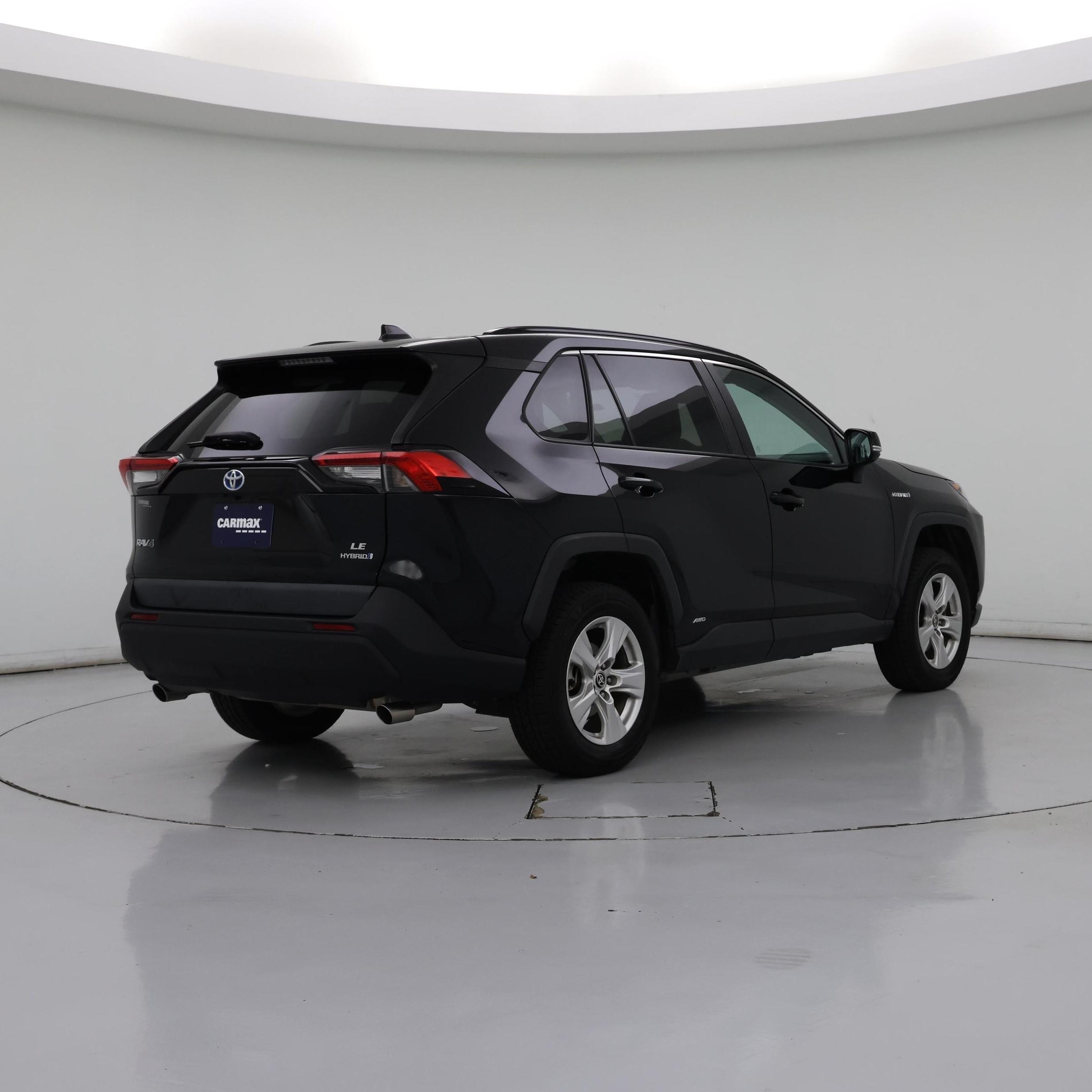 Thumbnail: 2021 Toyota RAV4 - 8