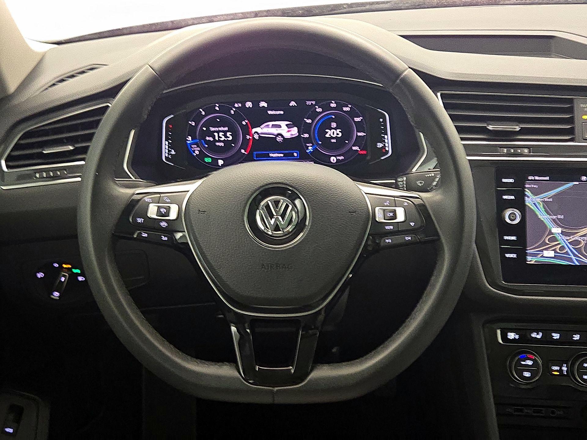 Thumbnail: 2020 Volkswagen Tiguan - 10