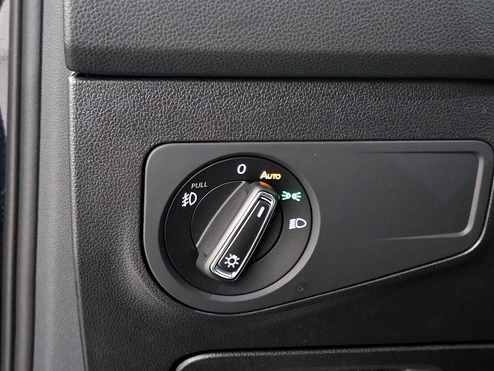 Thumbnail: 2020 Volkswagen Tiguan - 13