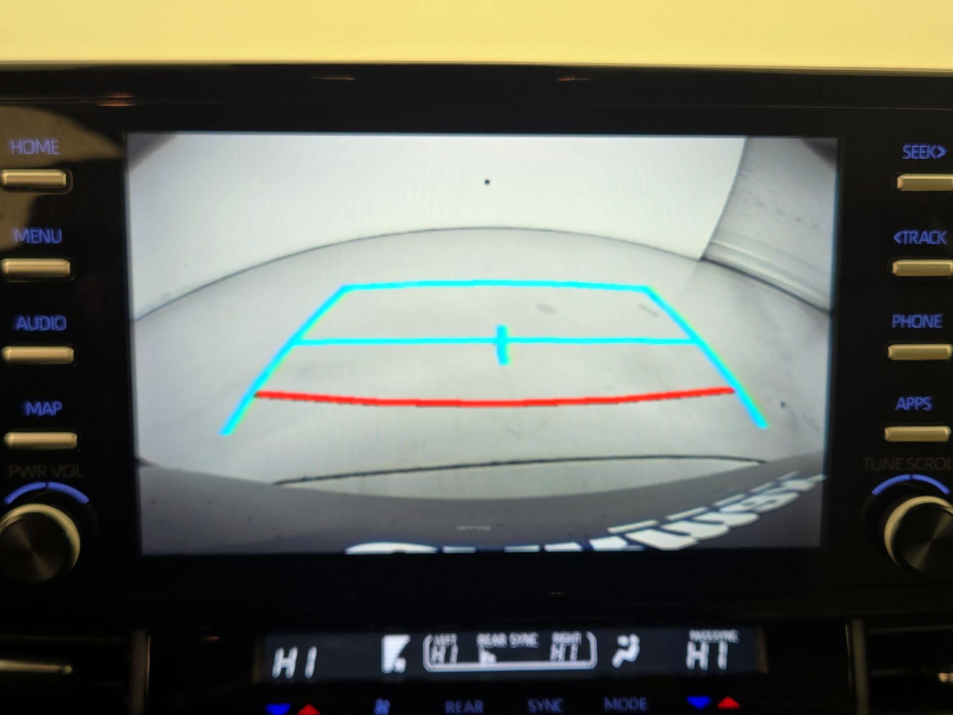 Thumbnail: 2021 Toyota Sienna - 14