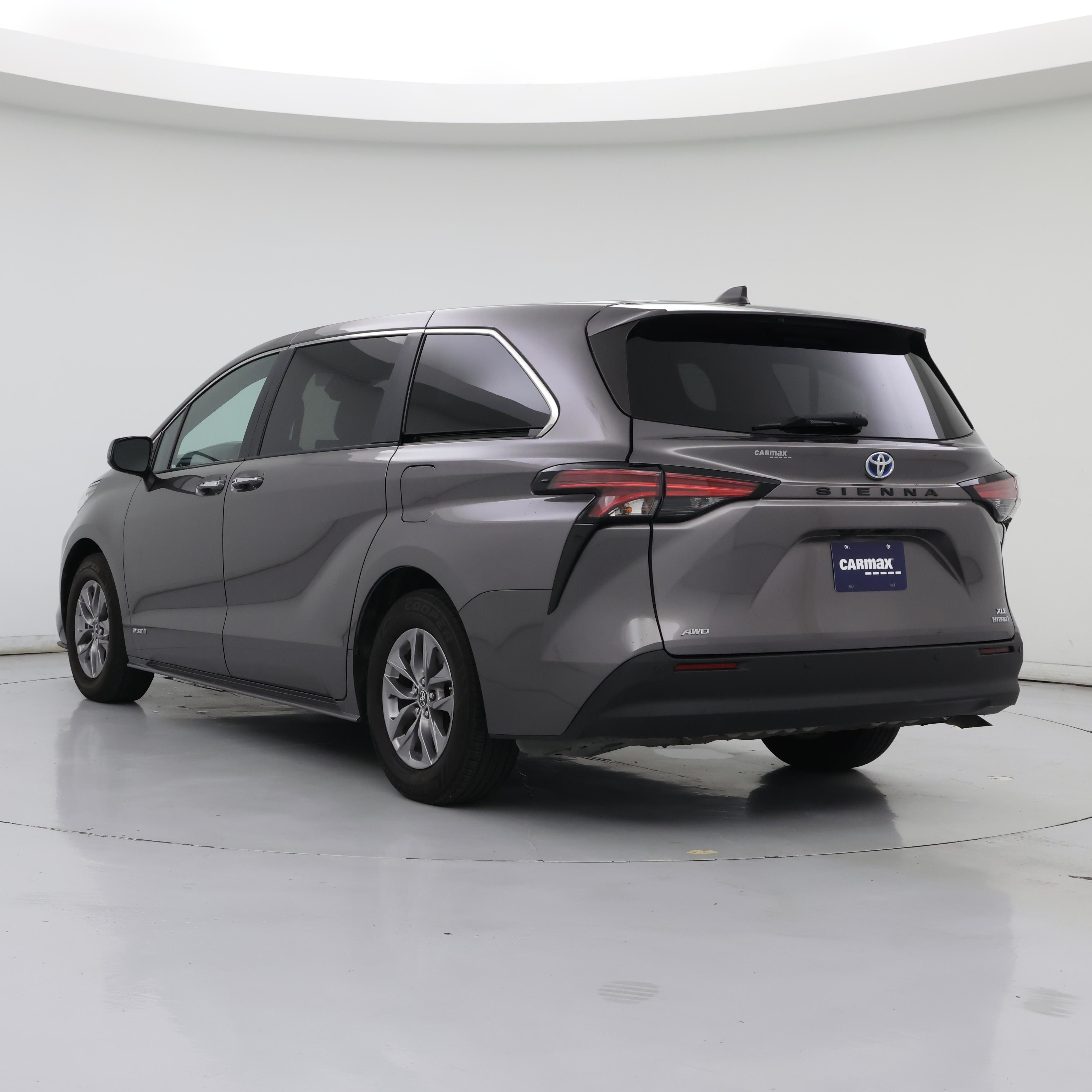 Thumbnail: 2021 Toyota Sienna - 2