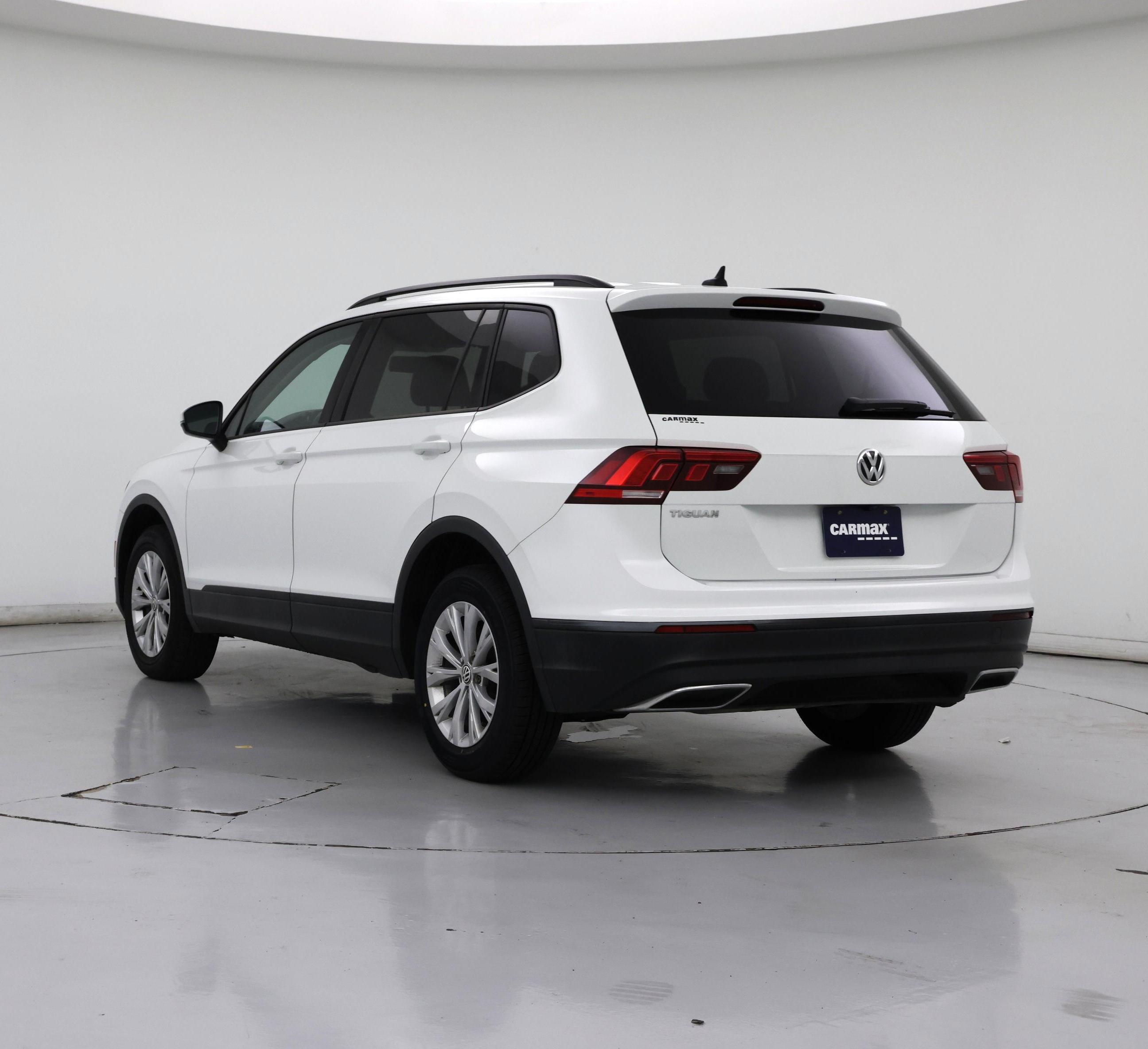 Thumbnail: 2020 Volkswagen Tiguan - 2