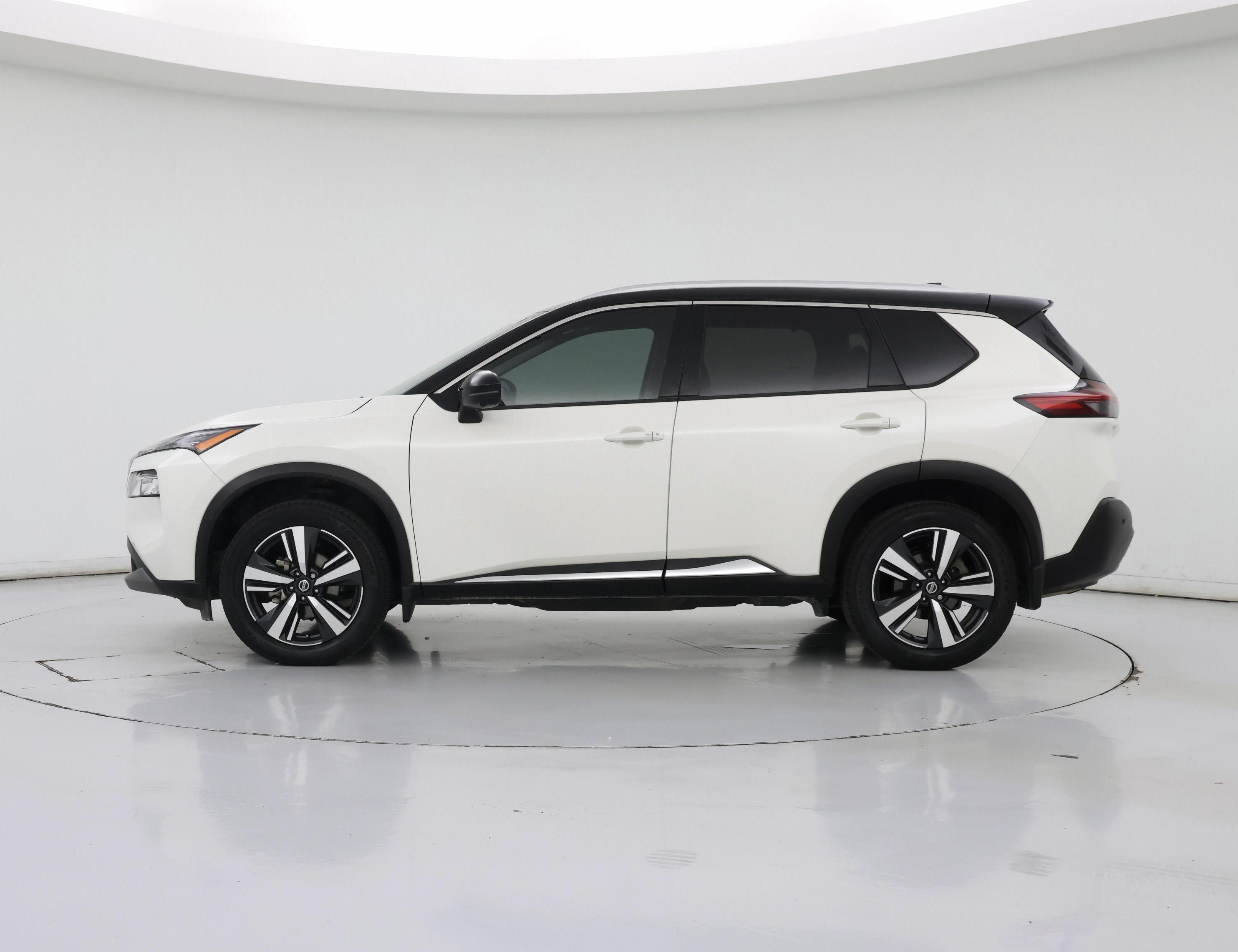 Thumbnail: 2021 Nissan Rogue - 3