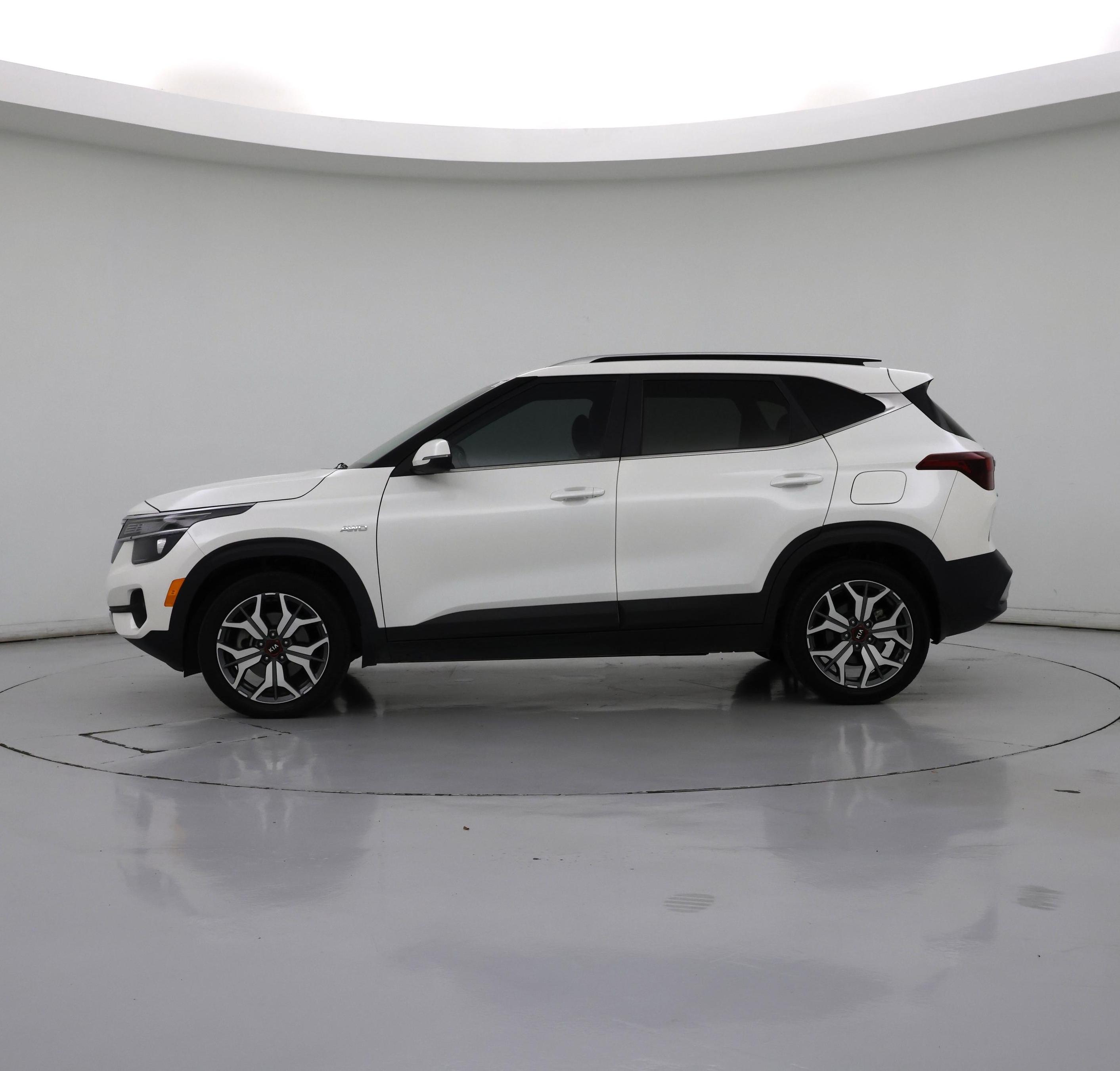 Thumbnail: 2021 Kia Seltos - 3