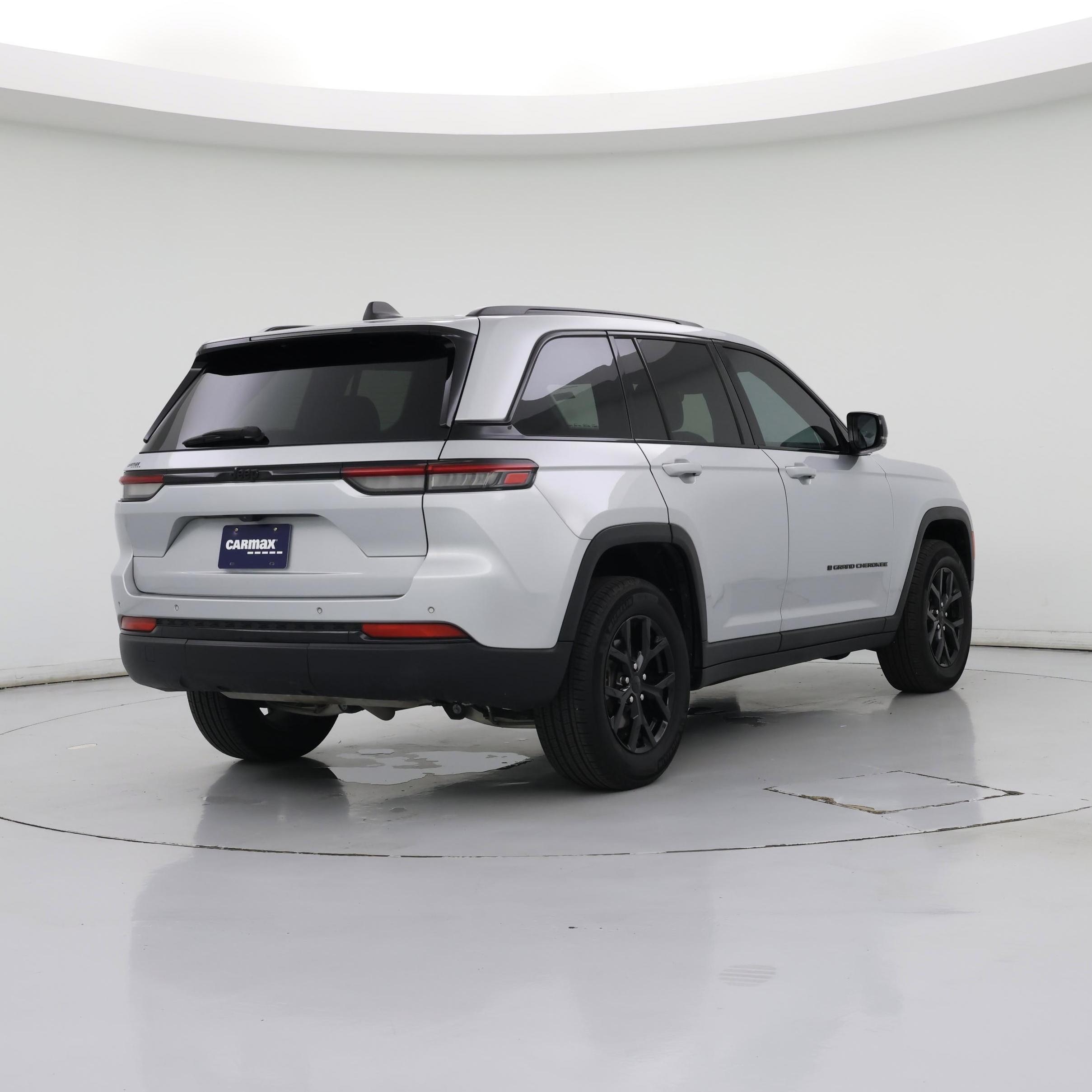 Thumbnail: 2024 Jeep Grand Cherokee - 8
