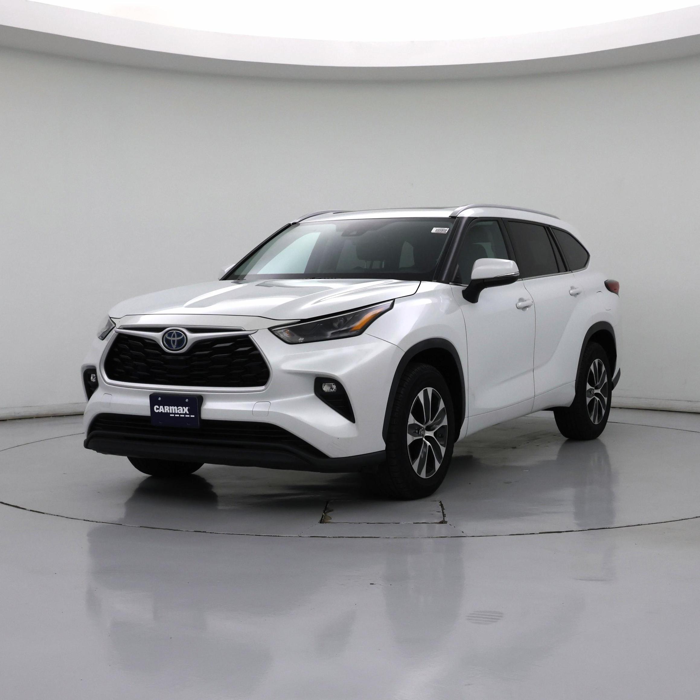 Thumbnail: 2022 Toyota Highlander - 4