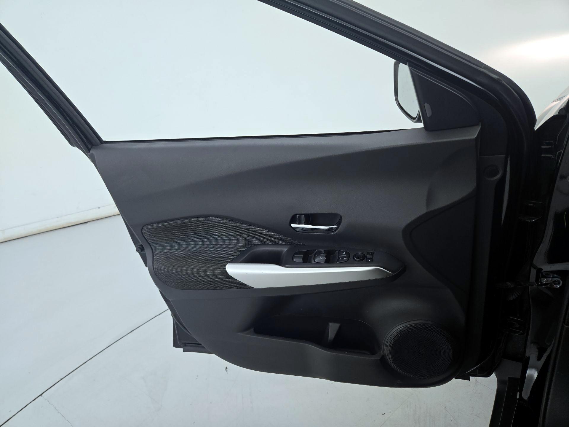 Thumbnail: 2020 Nissan Kicks - 12