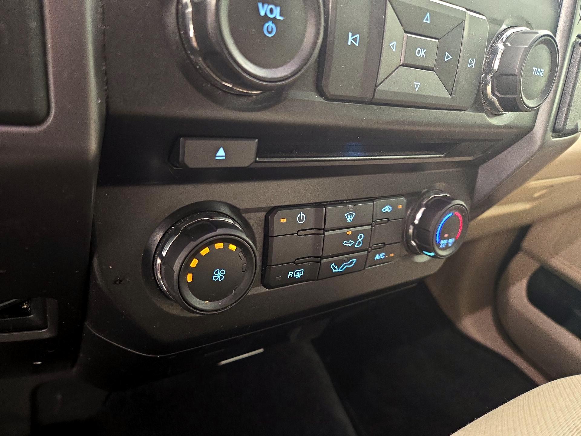 Thumbnail: 2016 Ford F-150 - 15