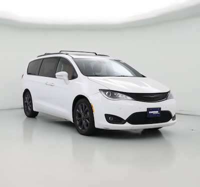2020 Chrysler Pacifica Red S