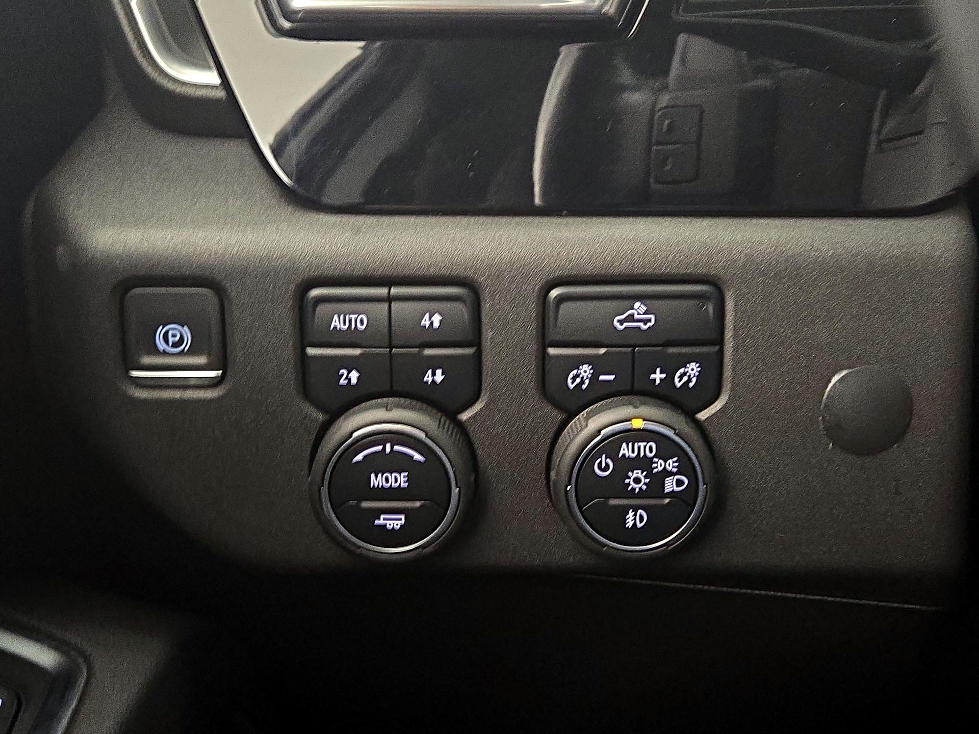 Thumbnail: 2022 Chevrolet Silverado 1500 - 13