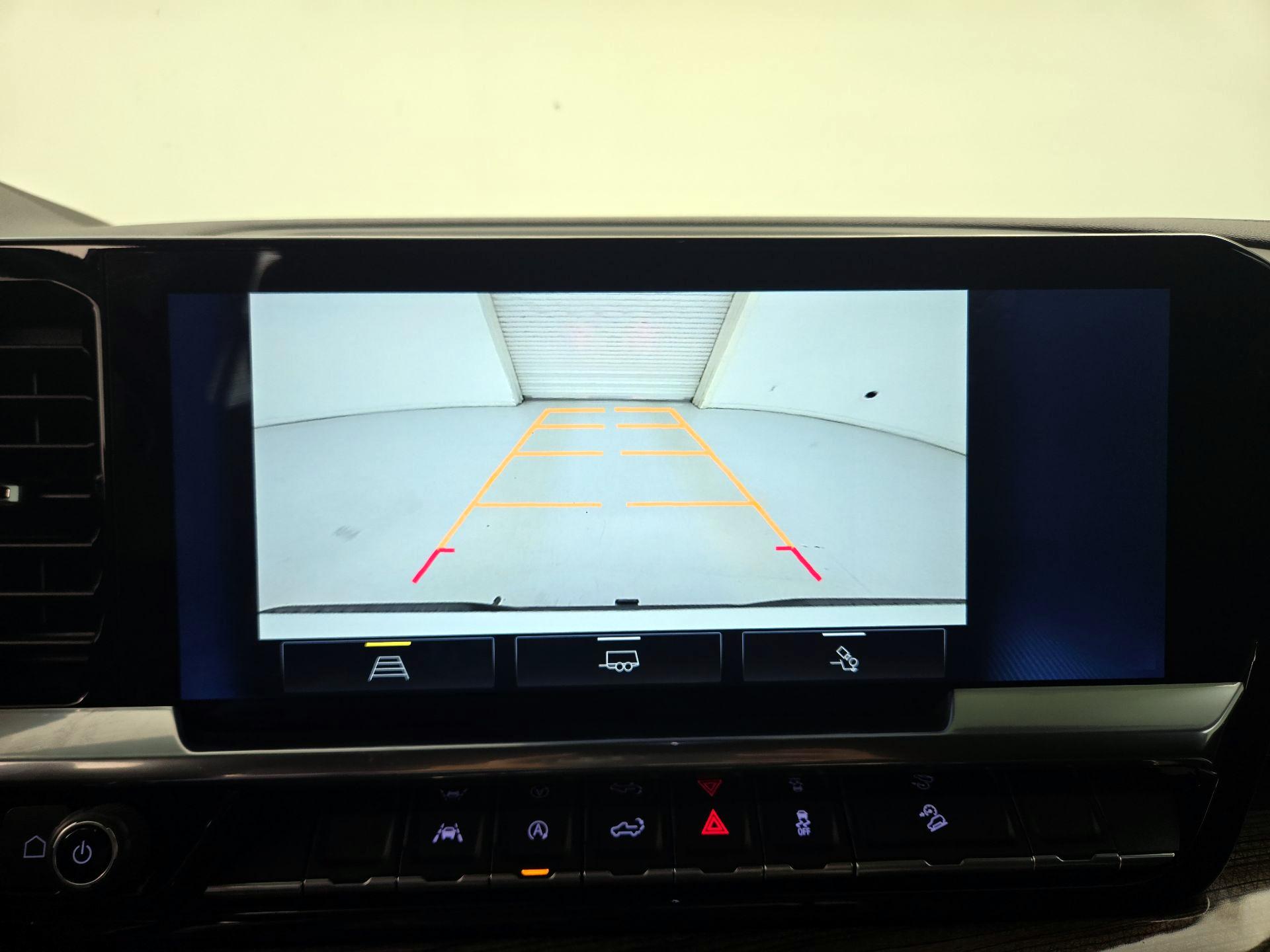 Thumbnail: 2022 Chevrolet Silverado 1500 - 15