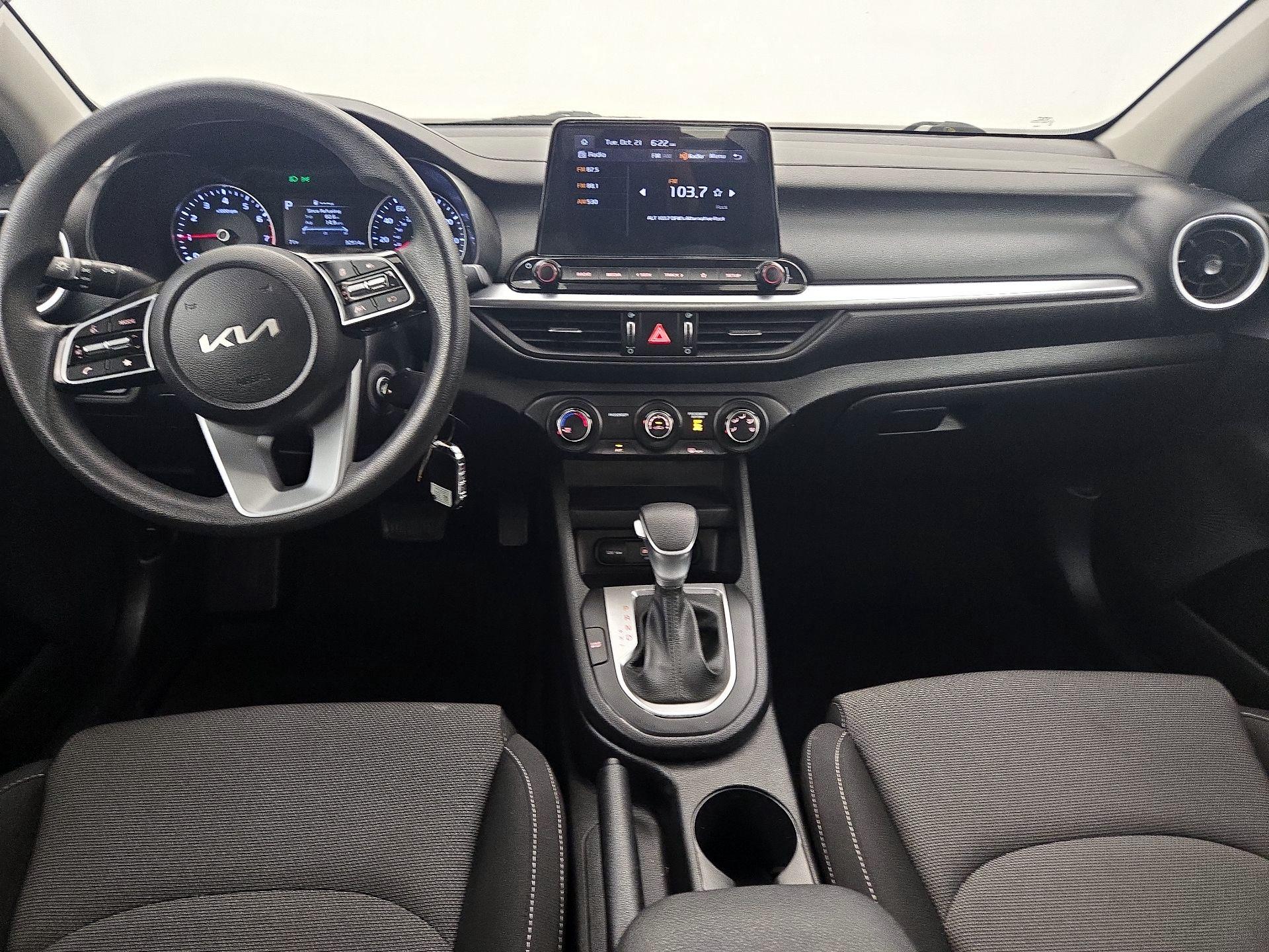 Thumbnail: 2023 Kia Forte - 9