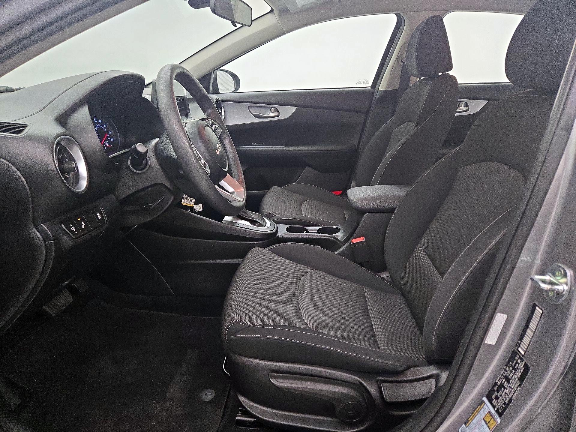 Thumbnail: 2023 Kia Forte - 11