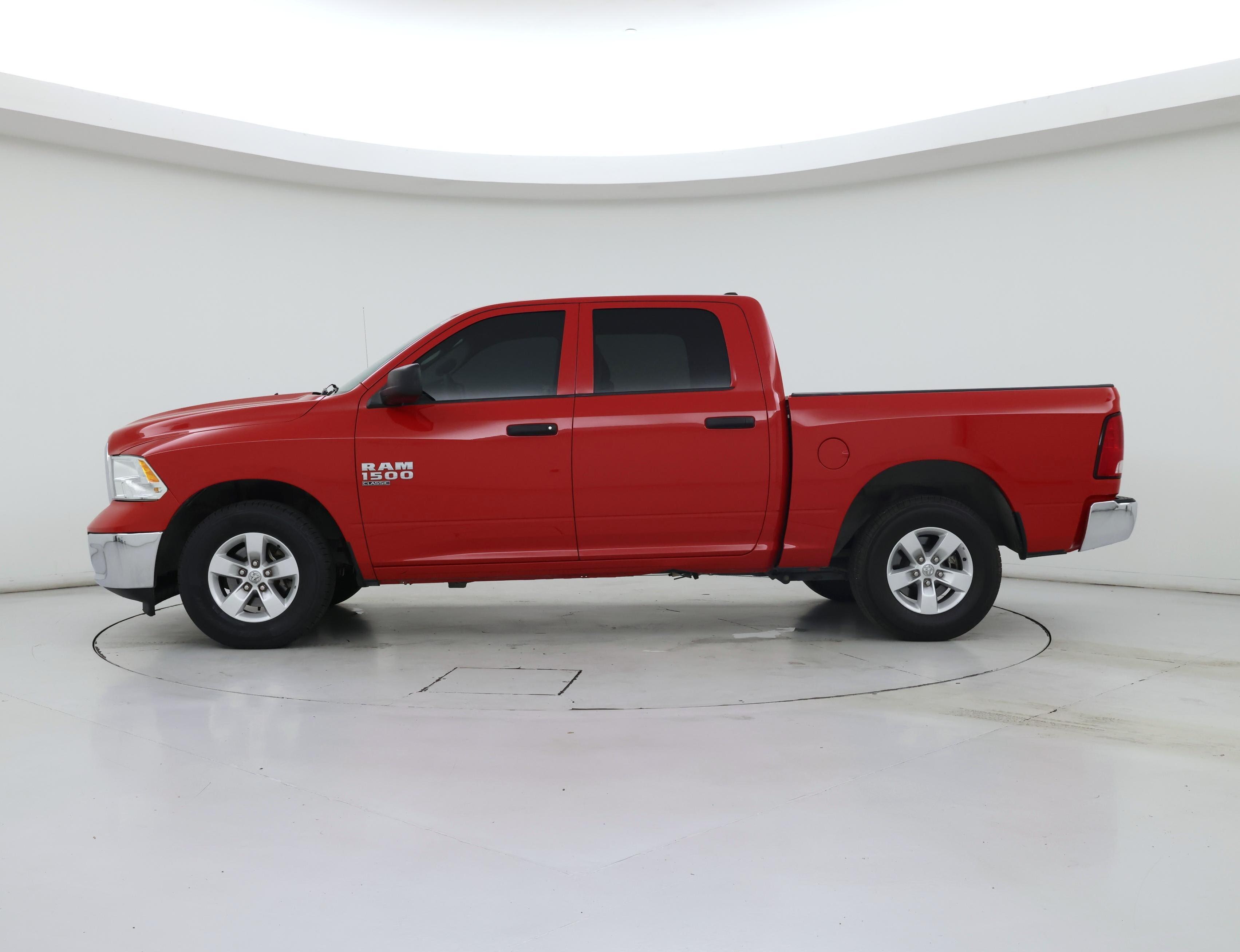 Thumbnail: 2022 RAM 1500 Classic - 3