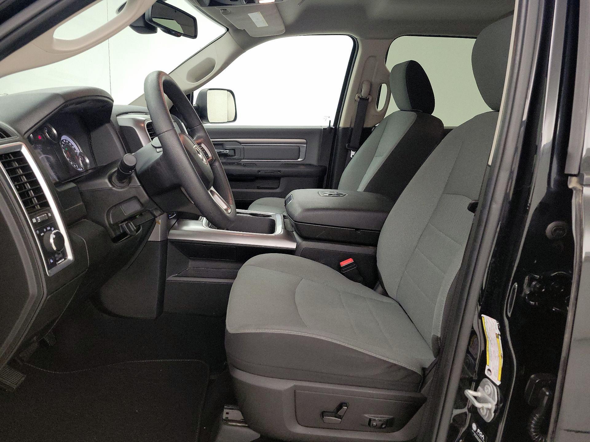 Thumbnail: 2023 RAM 1500 Classic - 11