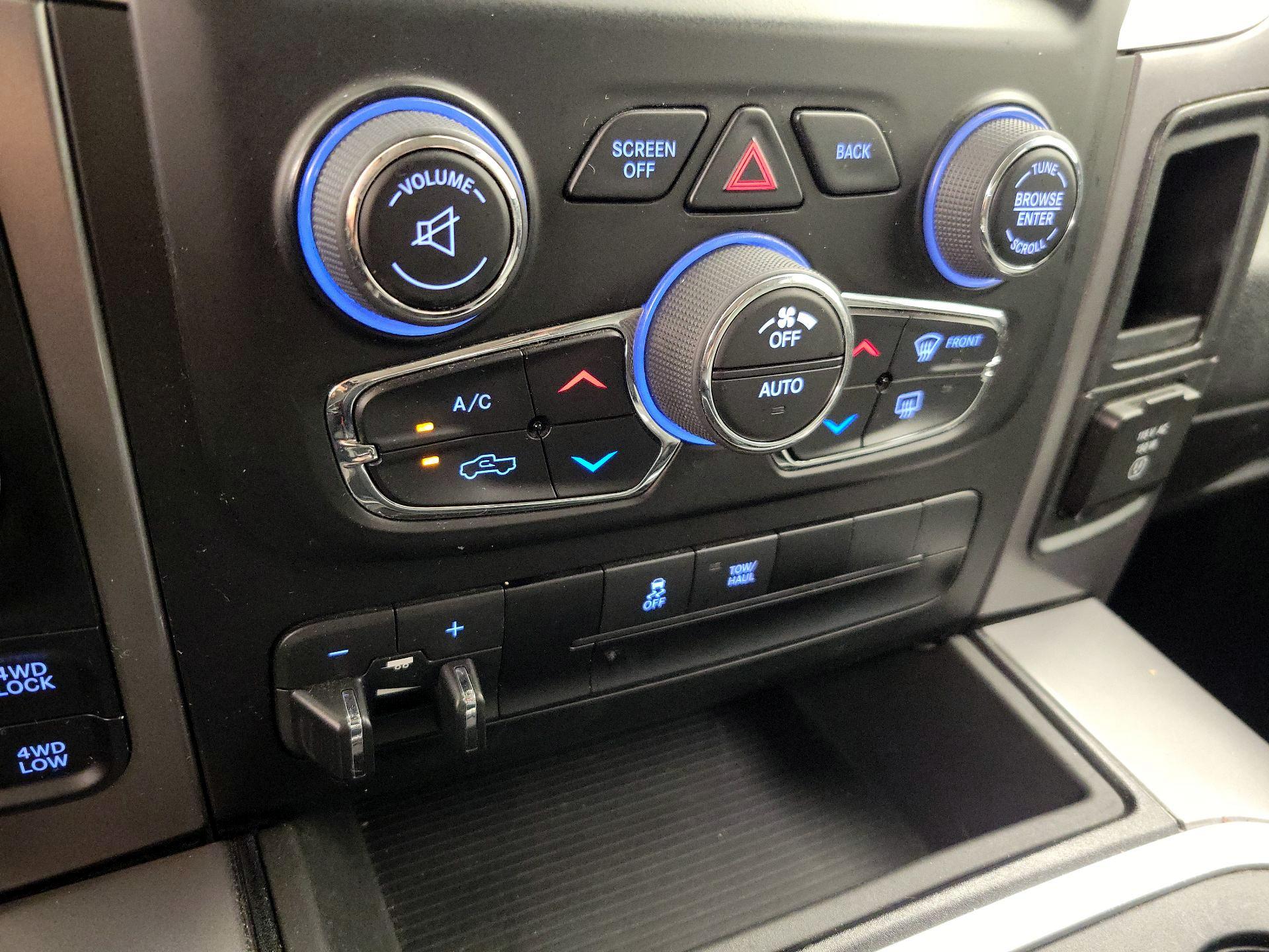 Thumbnail: 2023 RAM 1500 Classic - 17