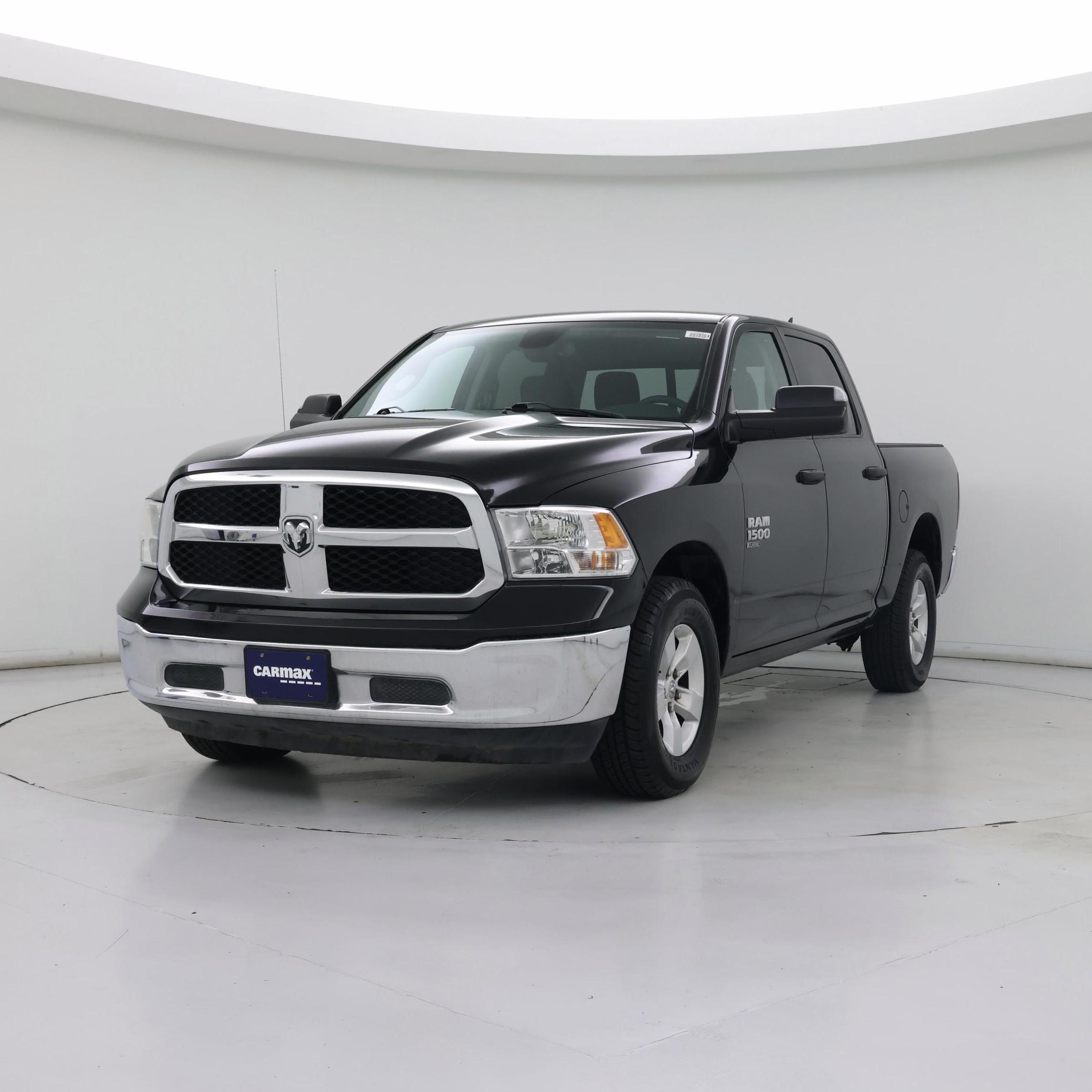 Thumbnail: 2023 RAM 1500 Classic - 4