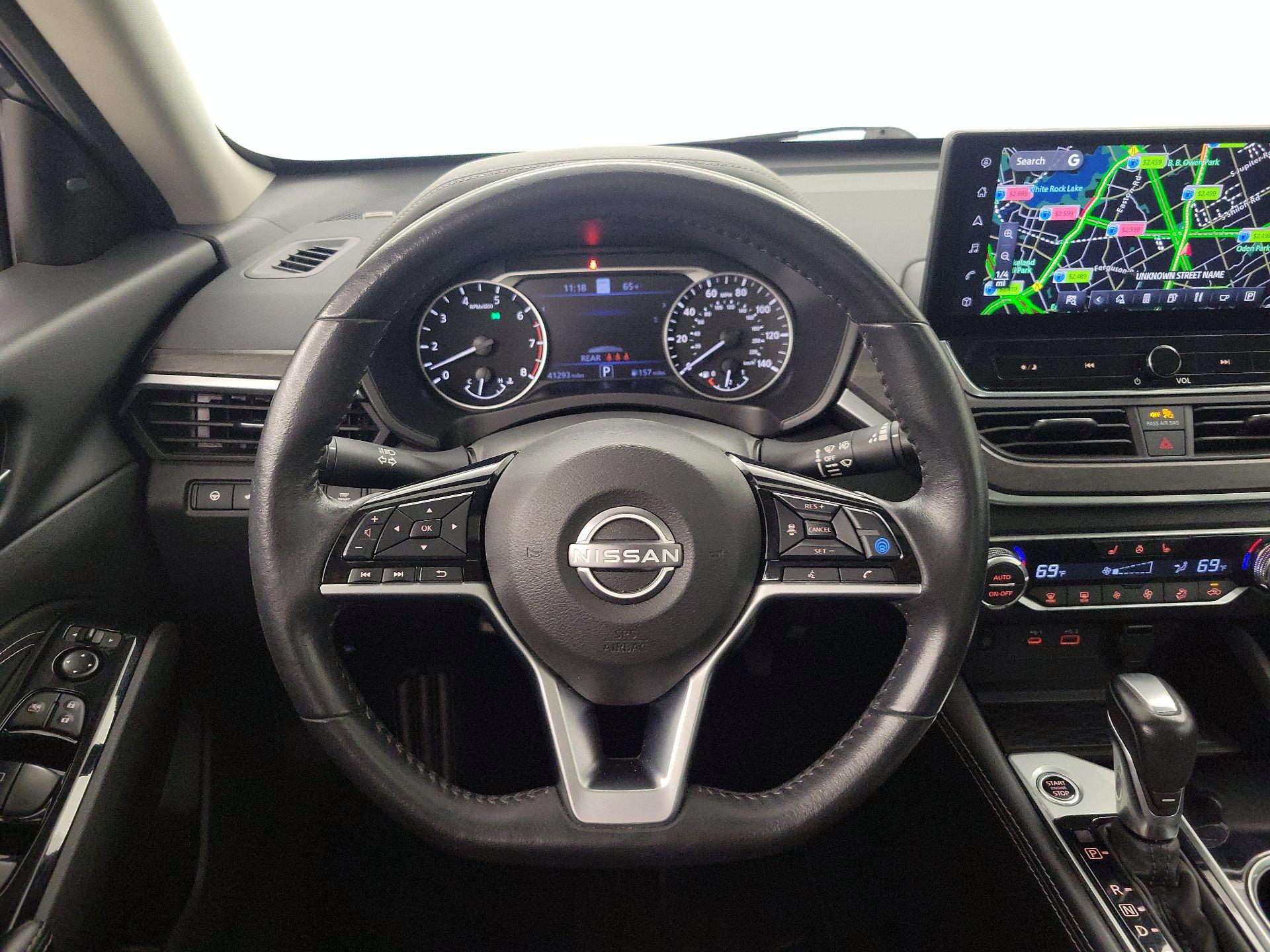 Thumbnail: 2023 Nissan Altima - 10