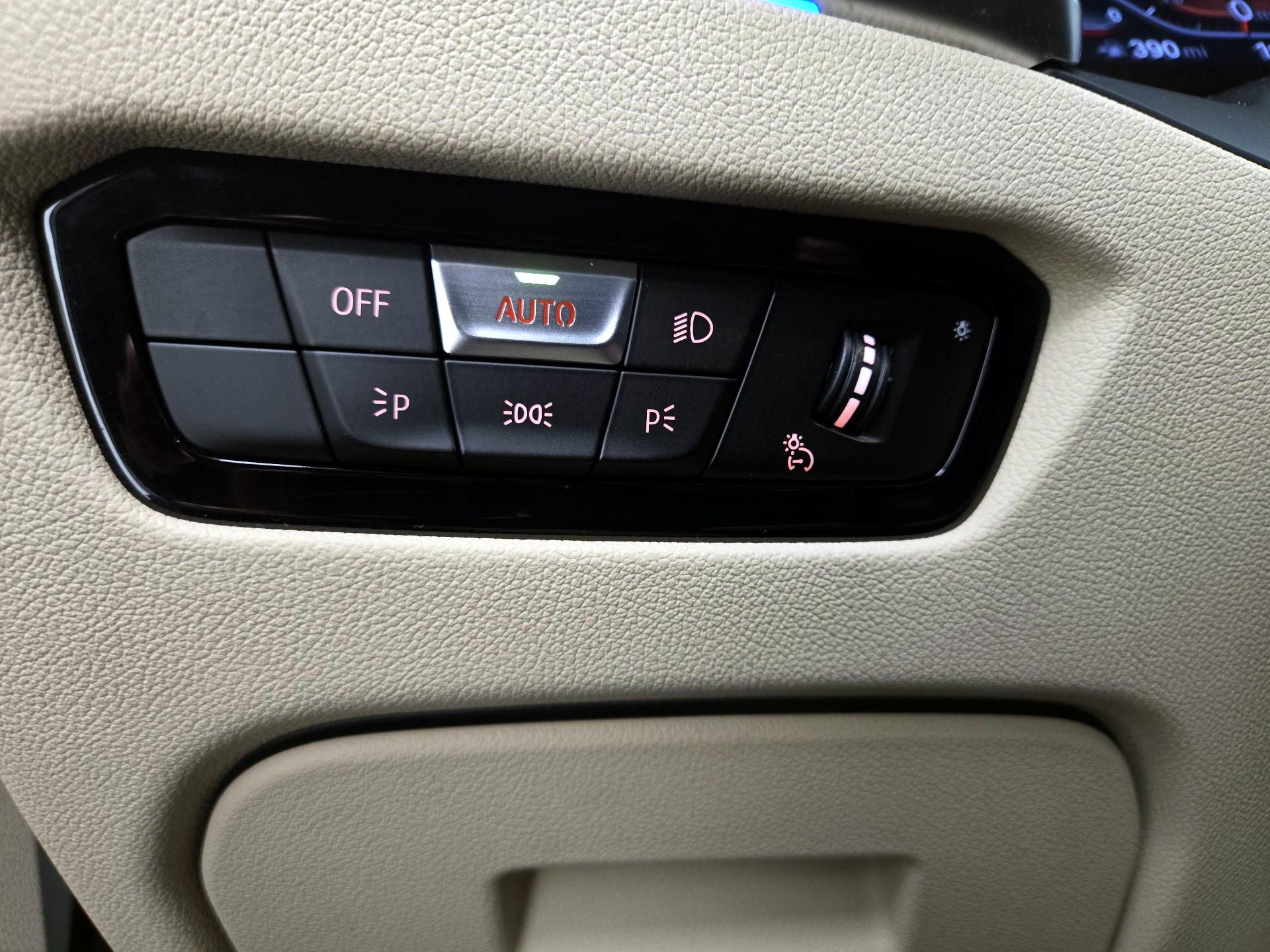 Thumbnail: 2021 BMW 3 Series - 13