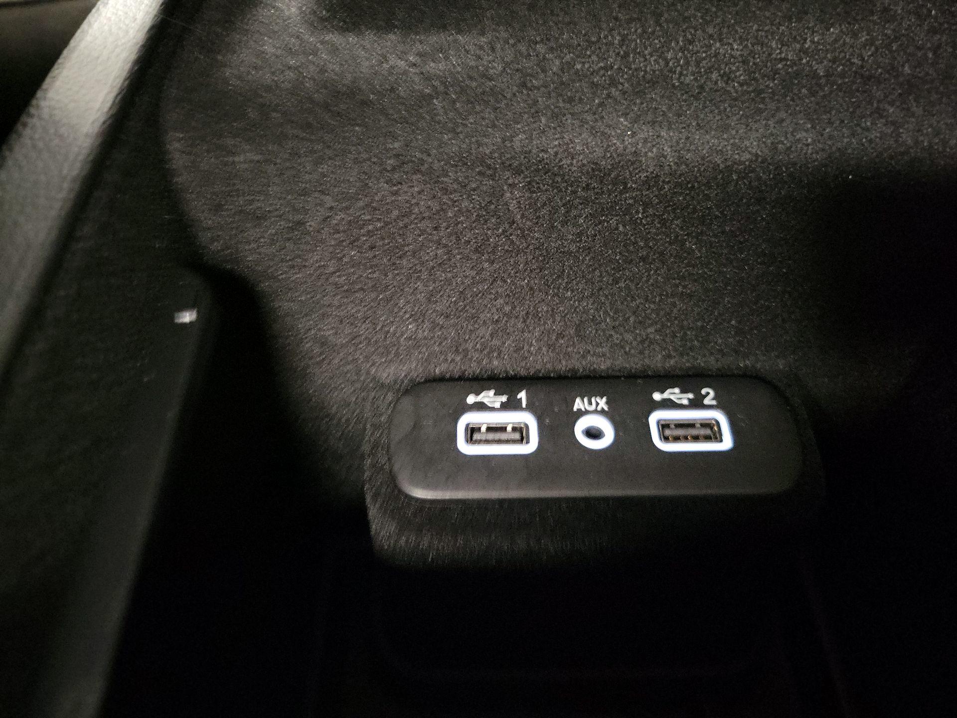 Thumbnail: 2022 Dodge Charger - 18