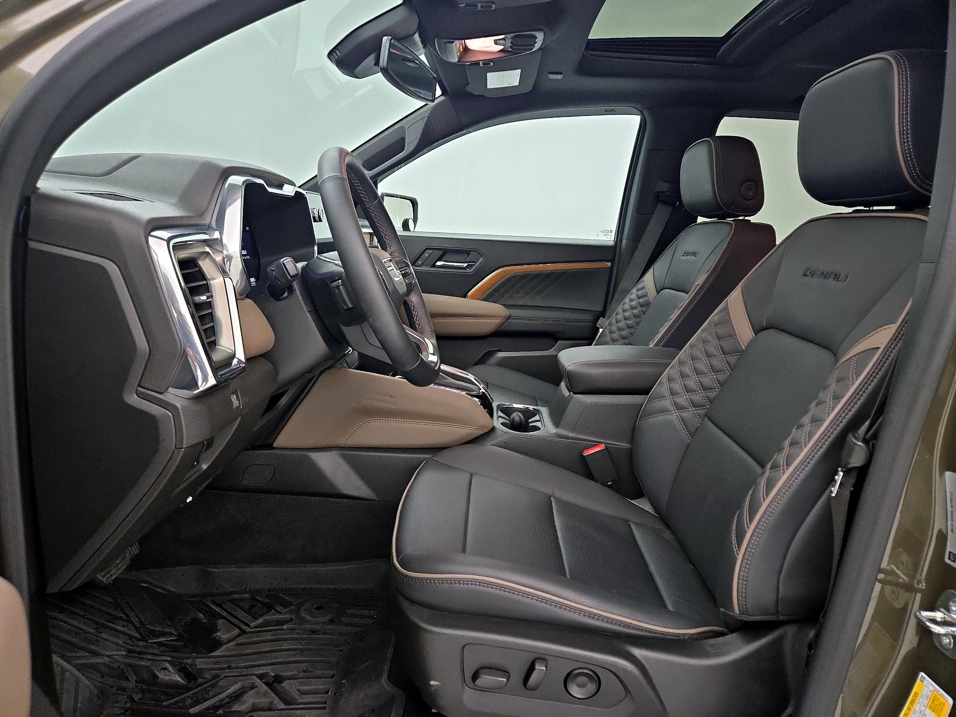 Thumbnail: 2023 GMC Canyon - 11