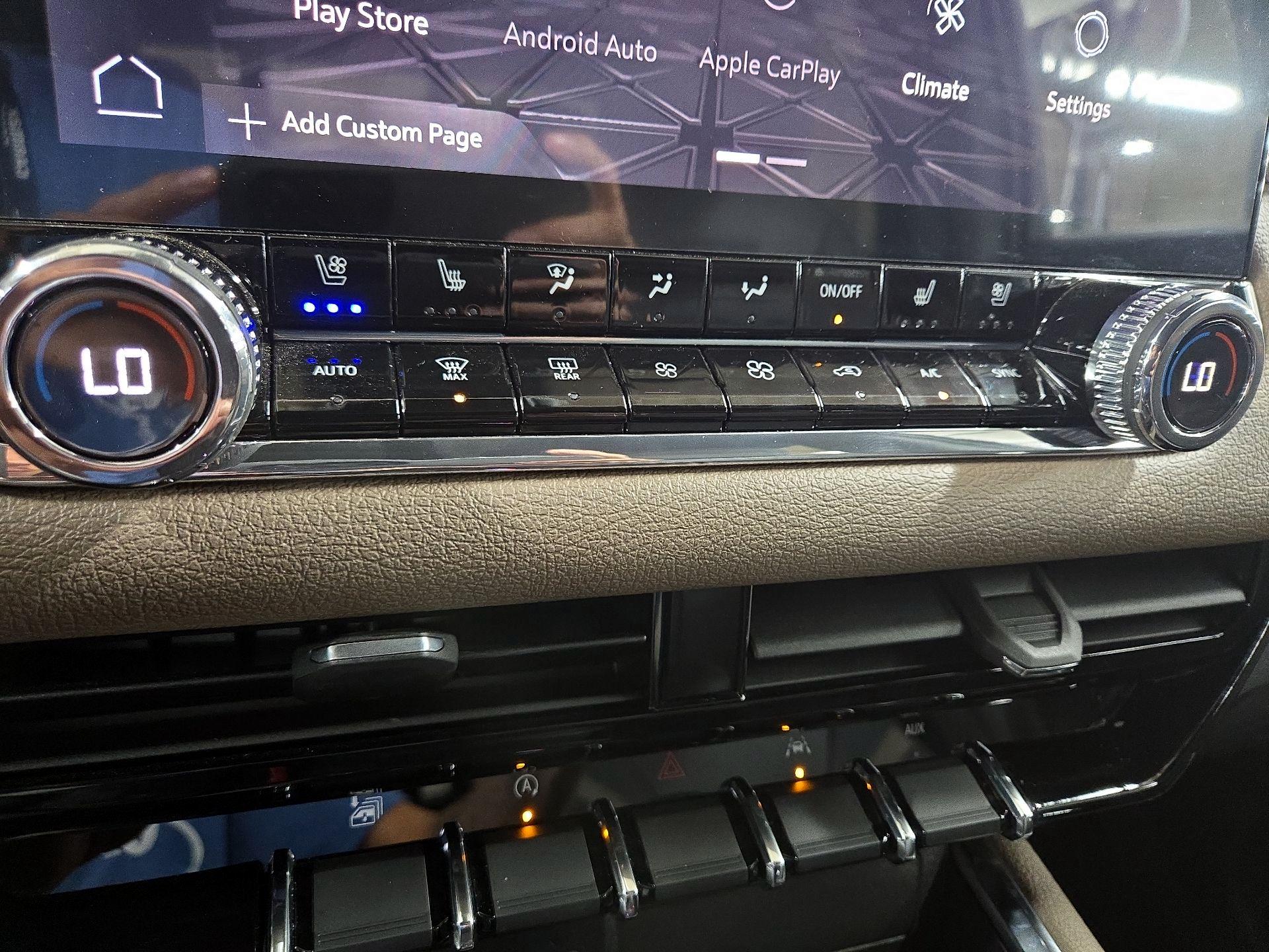 Thumbnail: 2023 GMC Canyon - 16