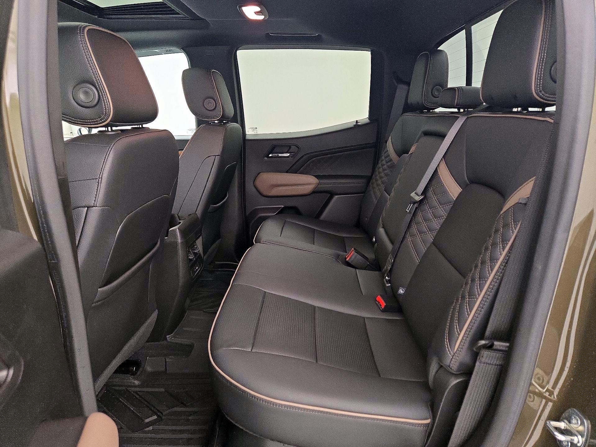 Thumbnail: 2023 GMC Canyon - 20