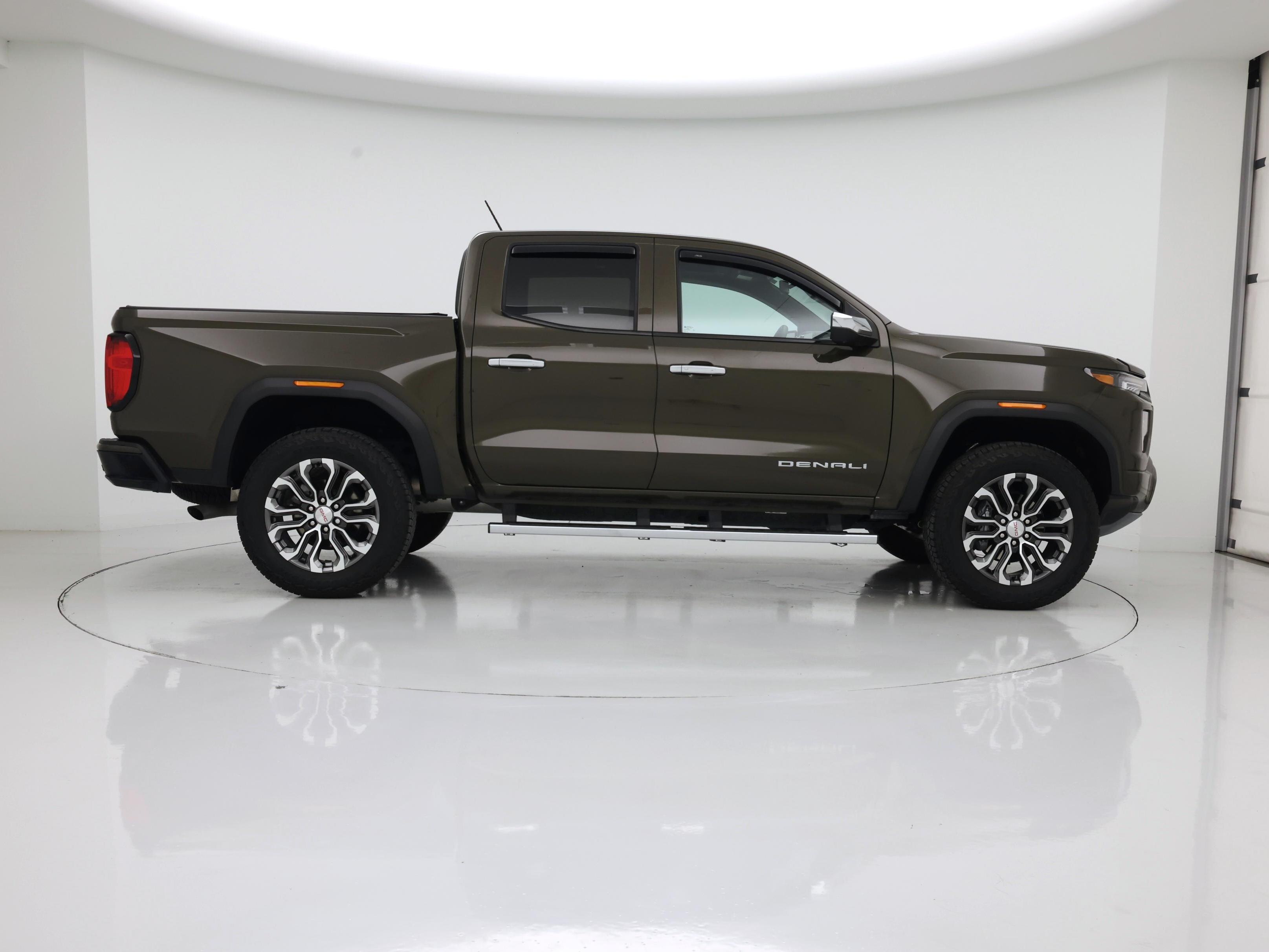 Thumbnail: 2023 GMC Canyon - 7