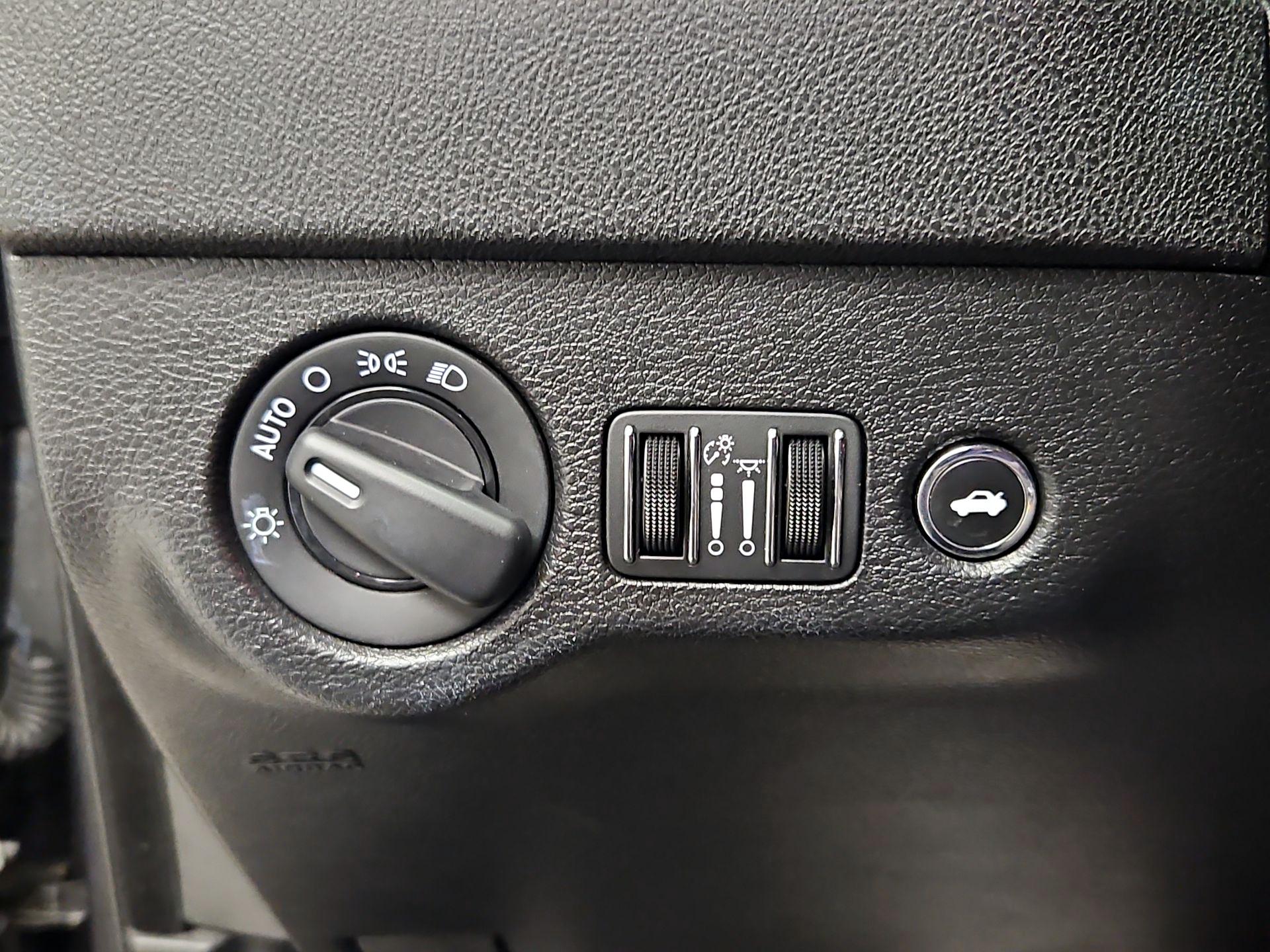 Thumbnail: 2022 Dodge Charger - 13