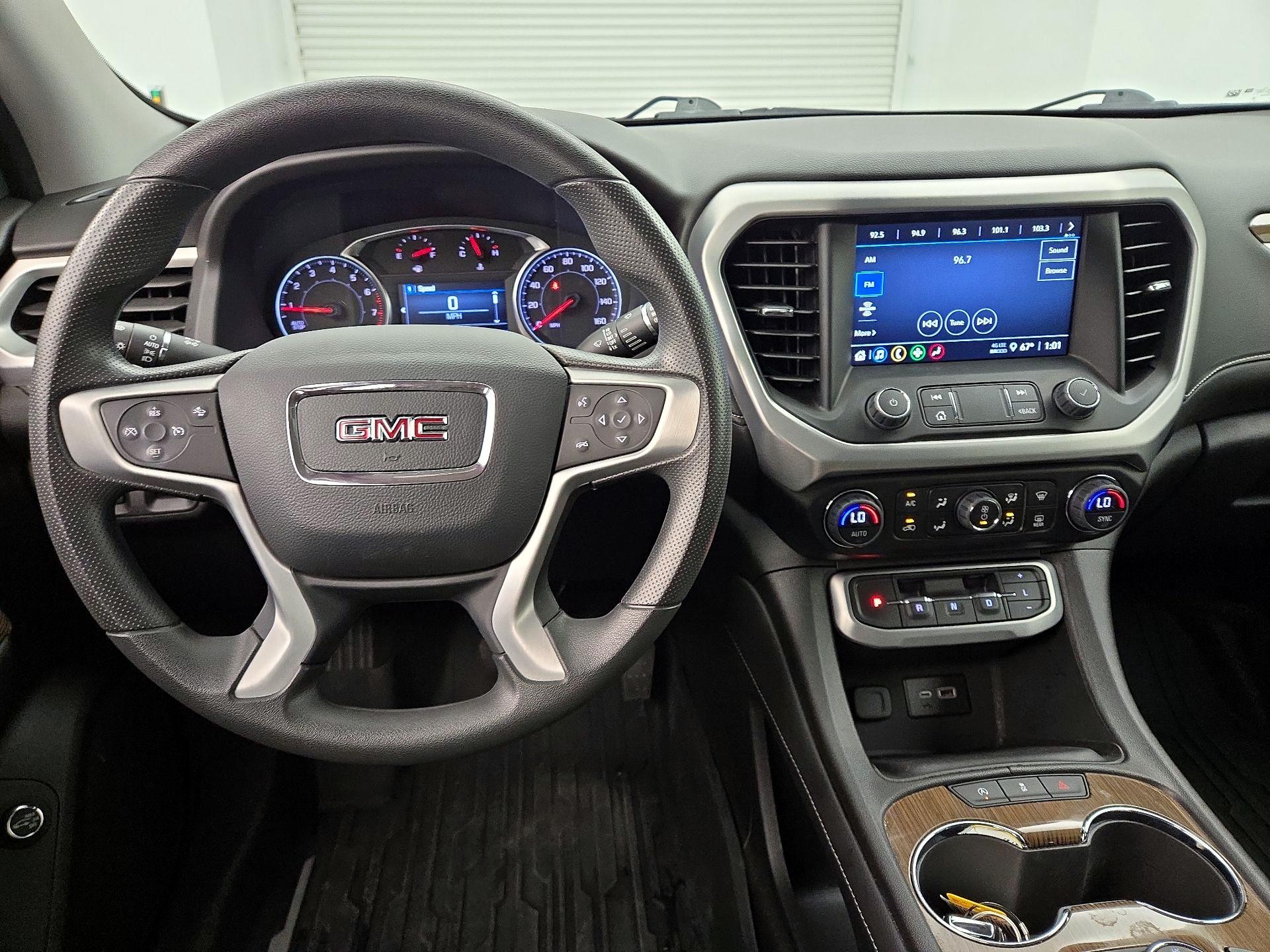 Thumbnail: 2023 GMC Acadia - 10