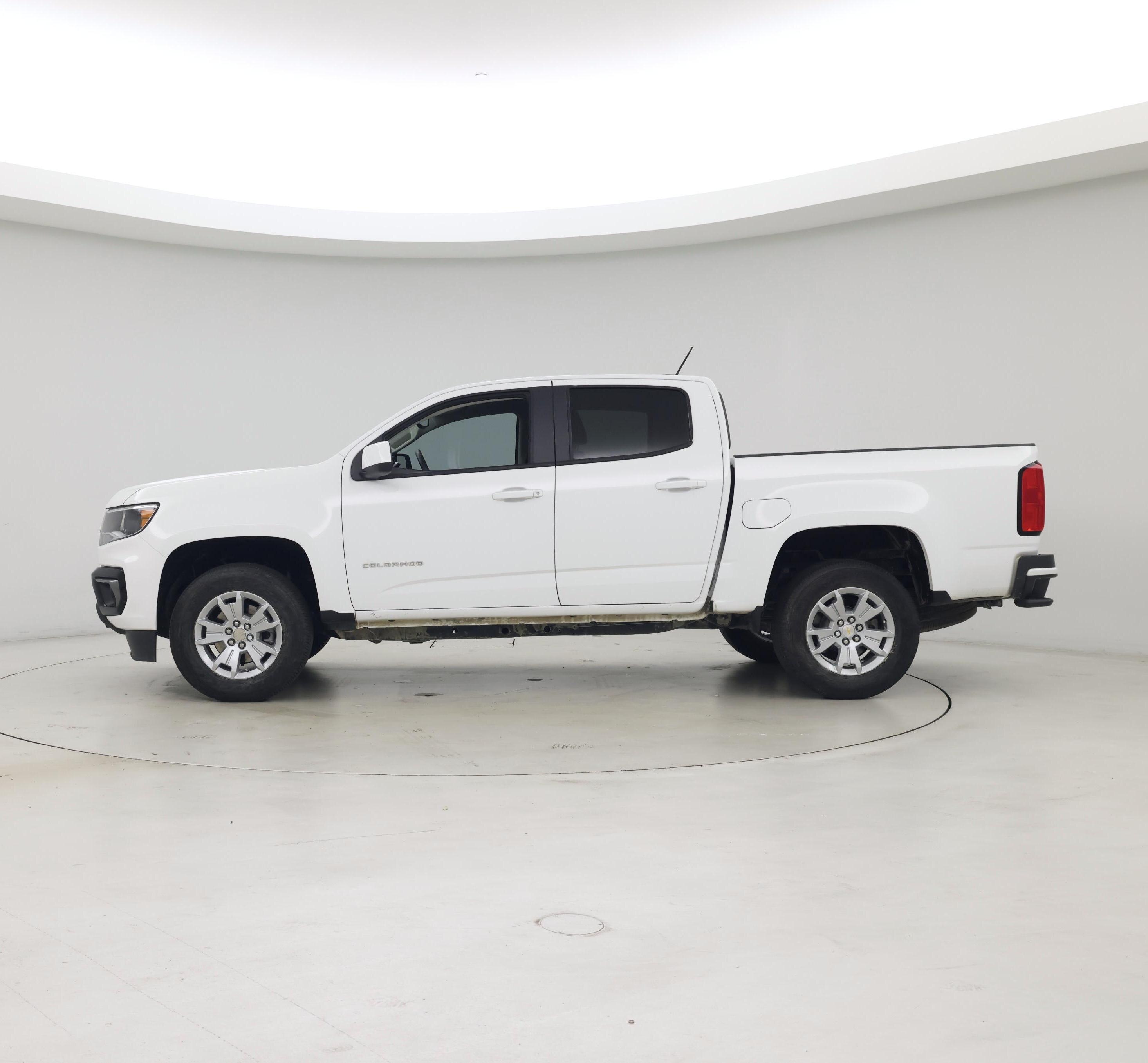 Thumbnail: 2022 Chevrolet Colorado - 3