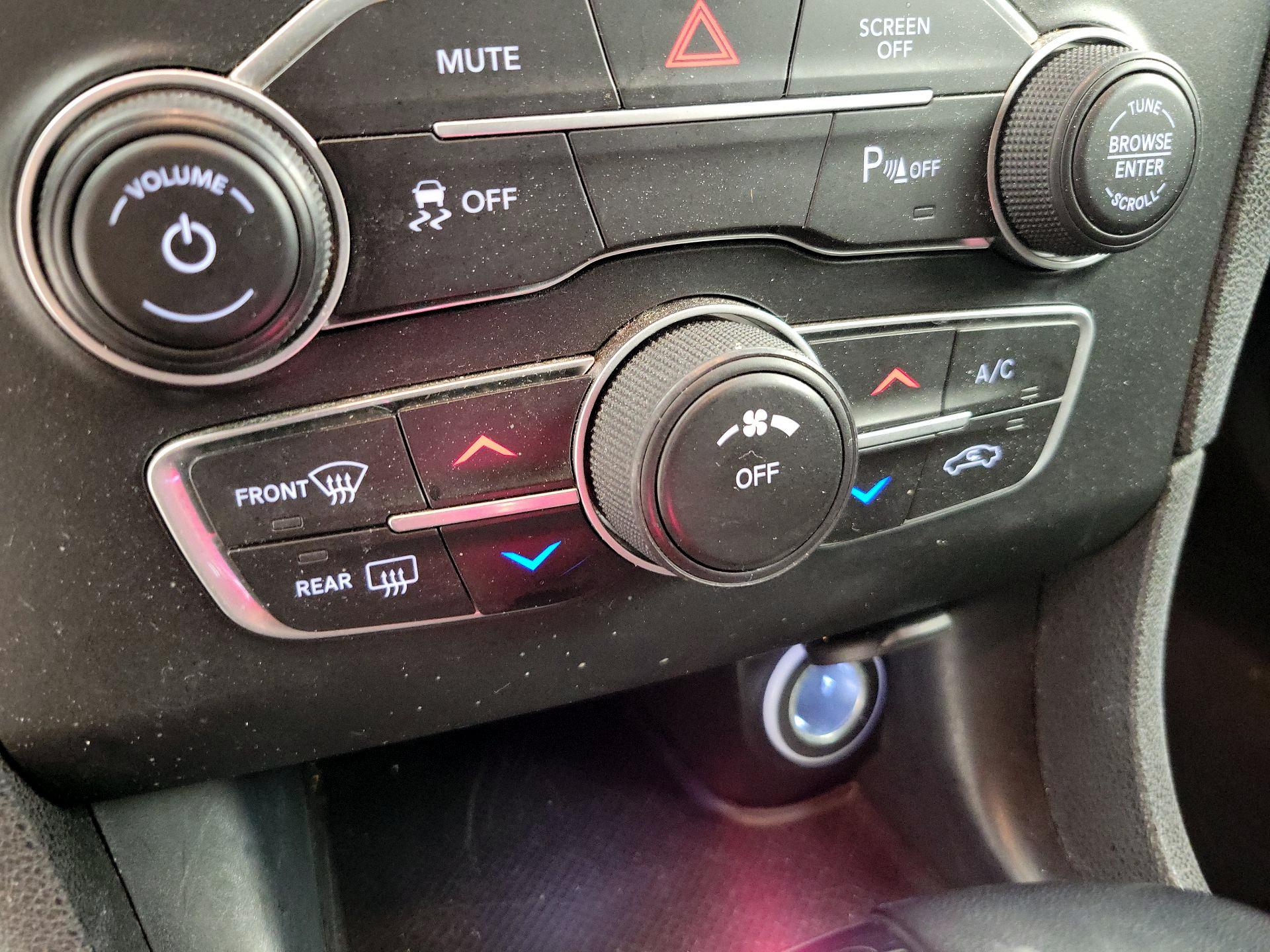 Thumbnail: 2022 Dodge Charger - 16