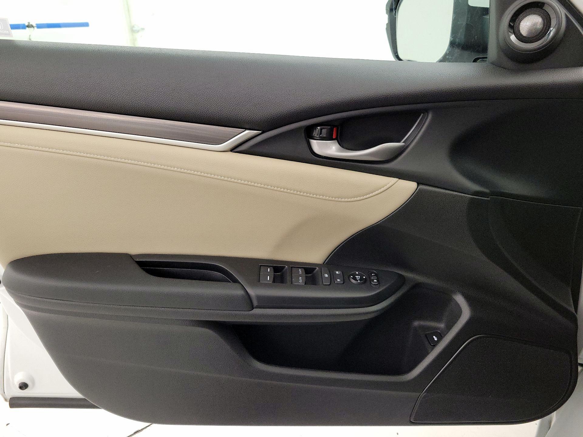 Thumbnail: 2020 Honda Civic - 12