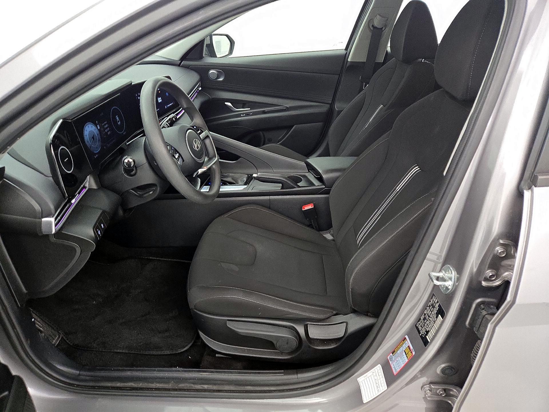 Thumbnail: 2024 Hyundai Elantra - 11