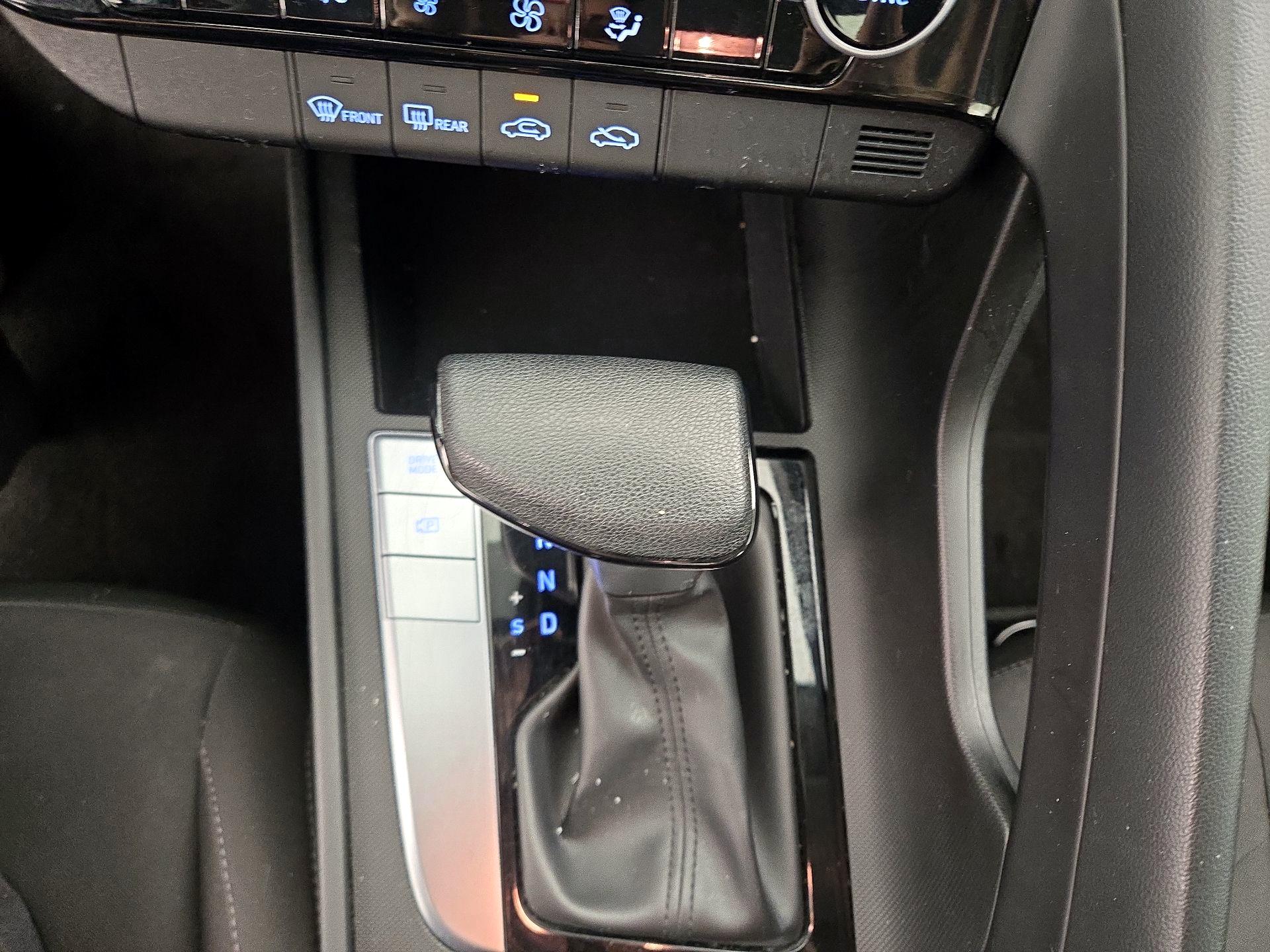 Thumbnail: 2024 Hyundai Elantra - 17