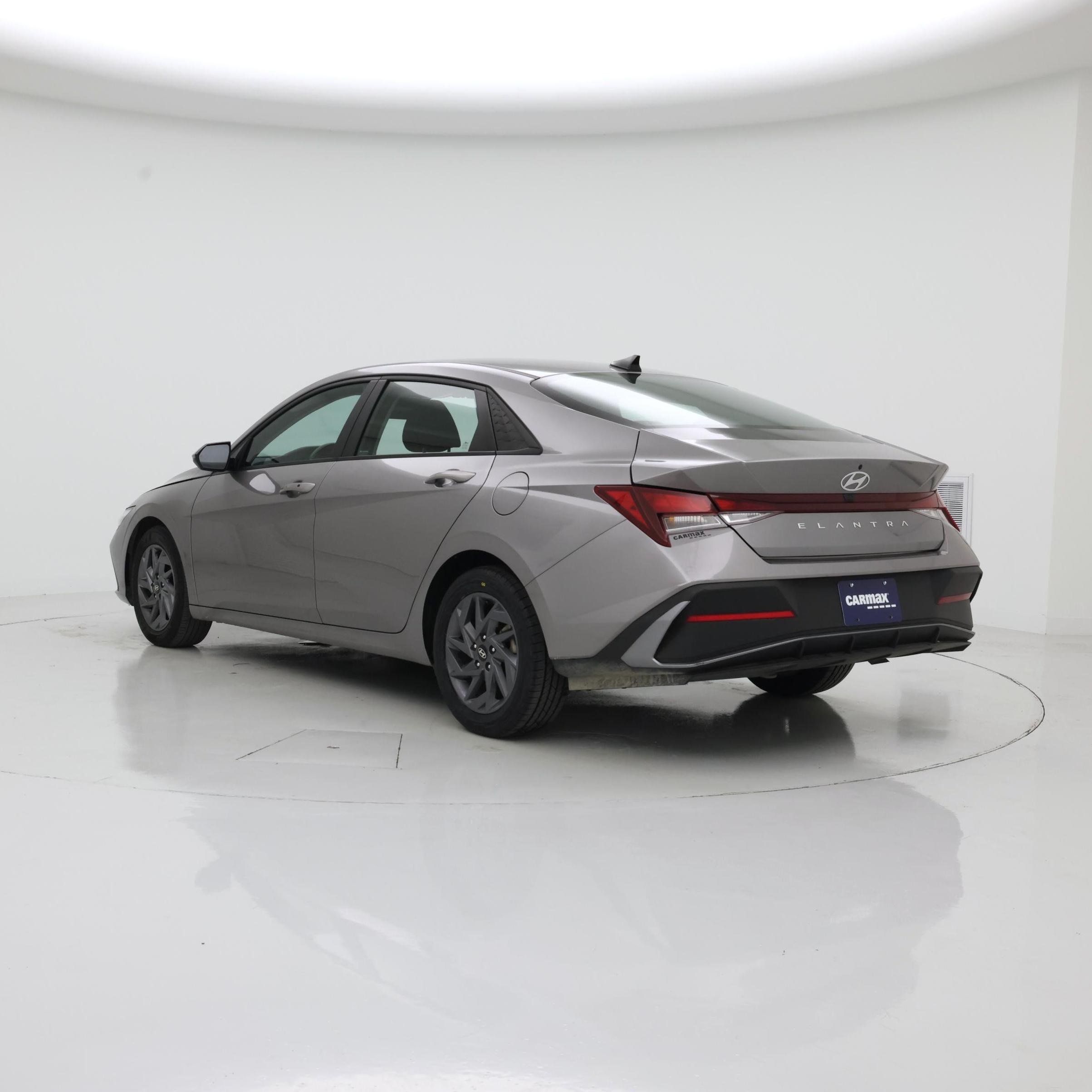 Thumbnail: 2024 Hyundai Elantra - 2