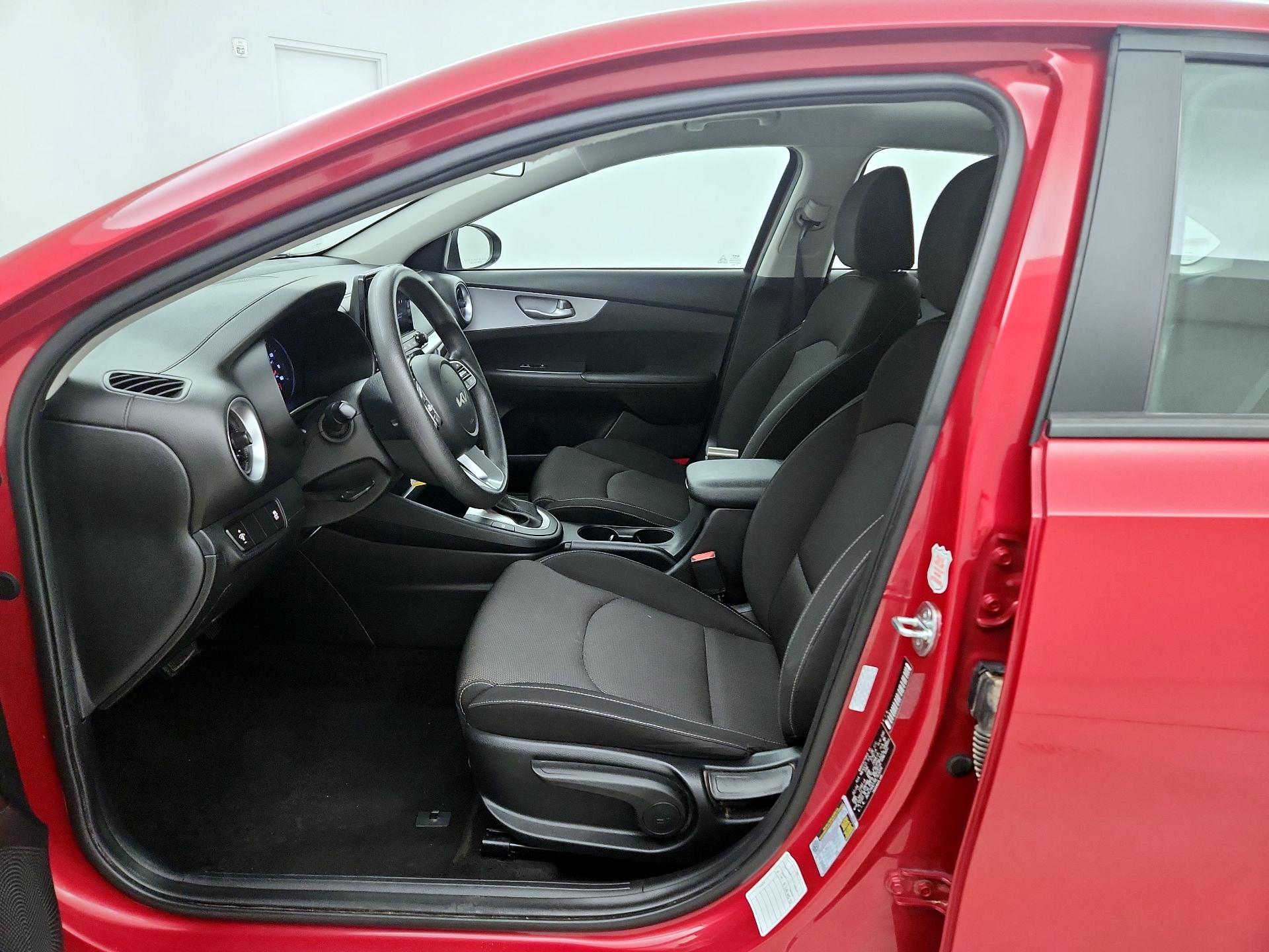 Thumbnail: 2024 Kia Forte - 11