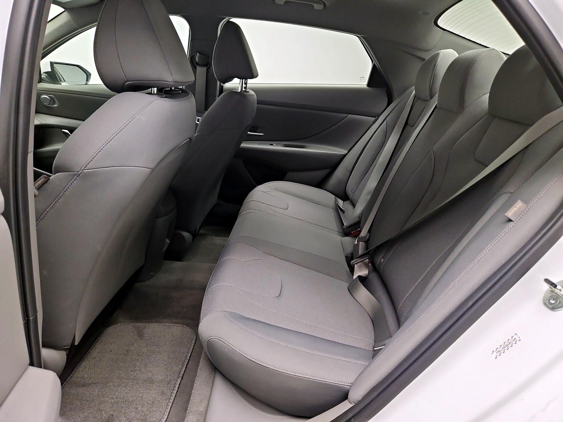 Thumbnail: 2024 Hyundai Elantra - 17