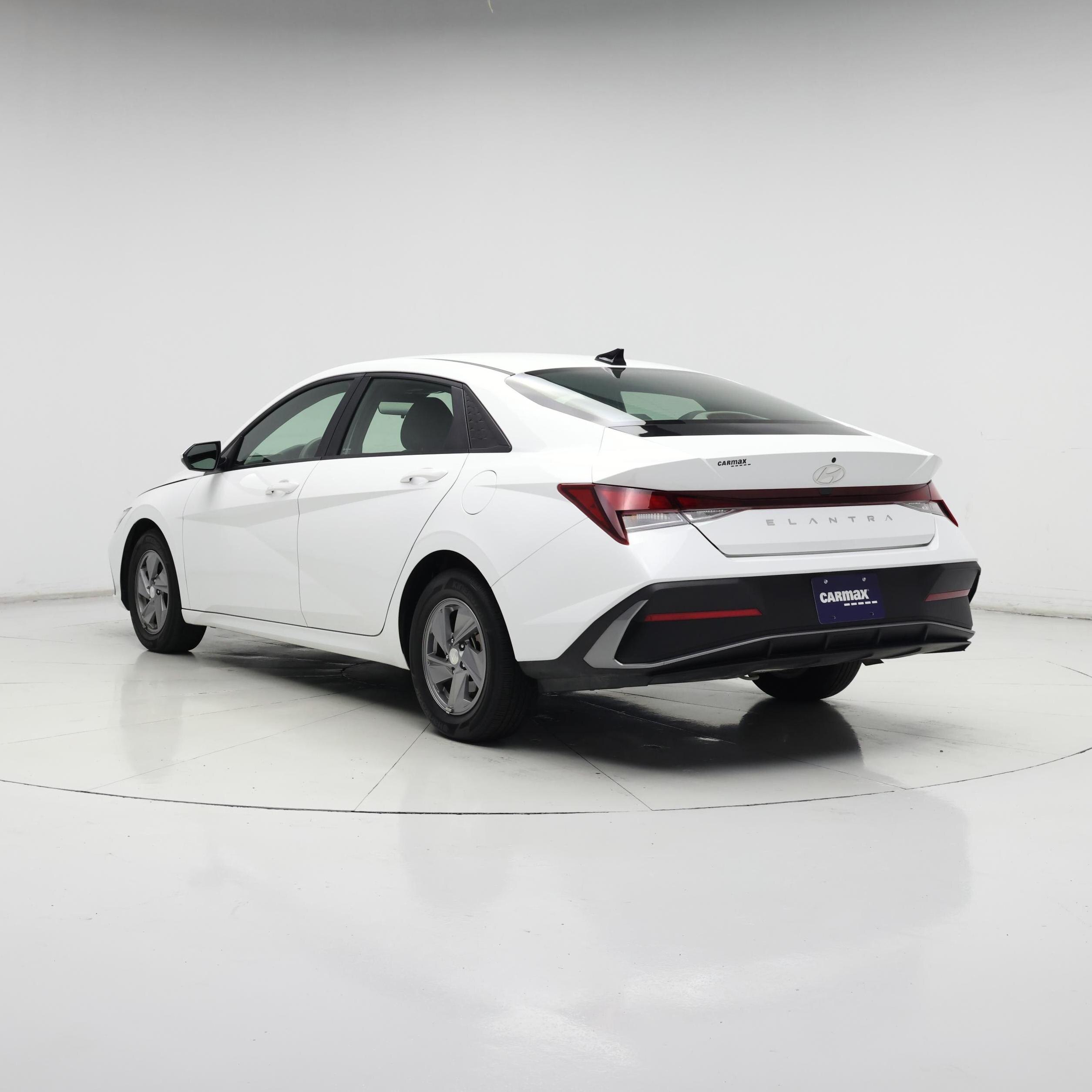 Thumbnail: 2024 Hyundai Elantra - 2