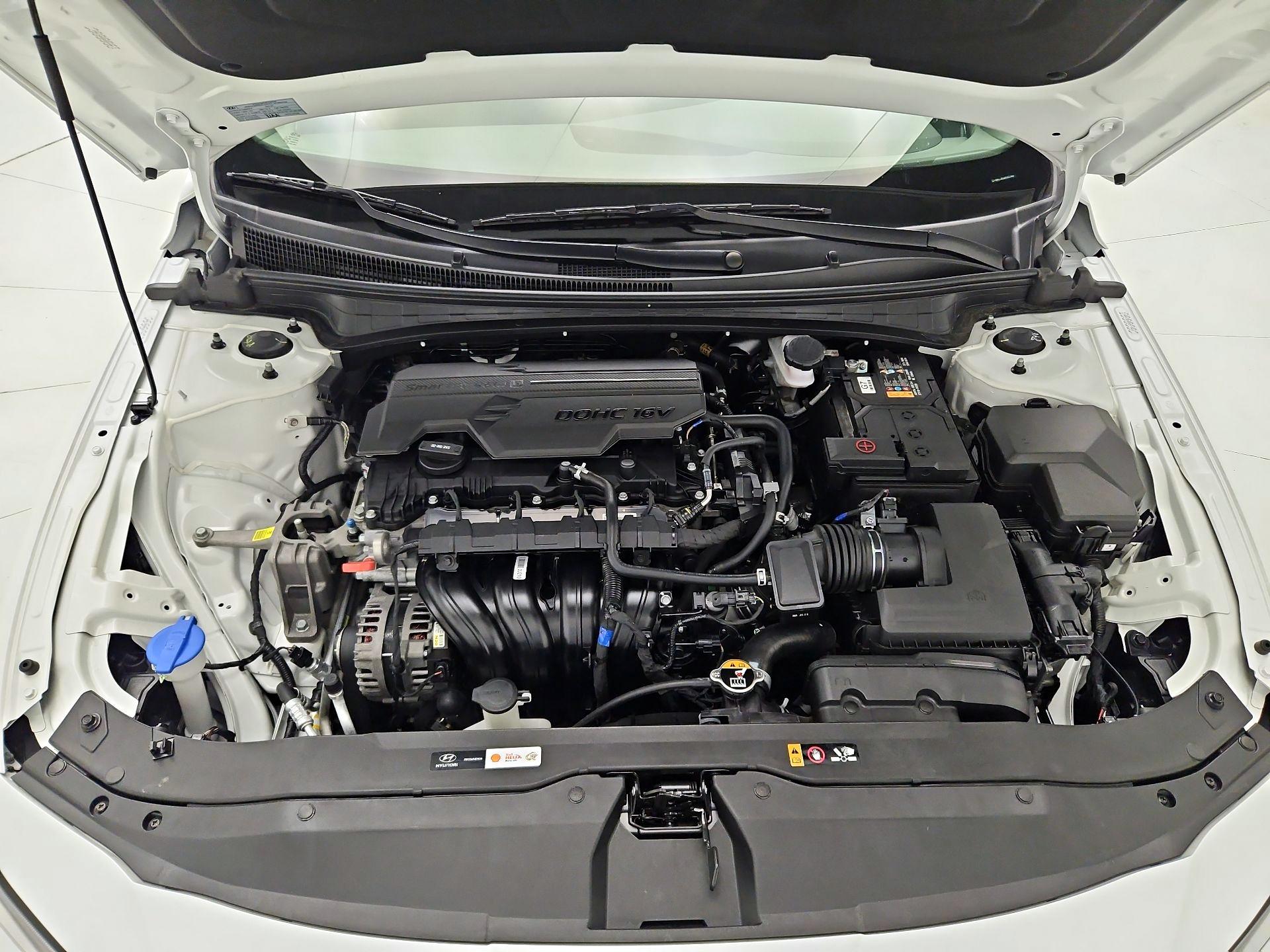 Thumbnail: 2024 Hyundai Elantra - 19