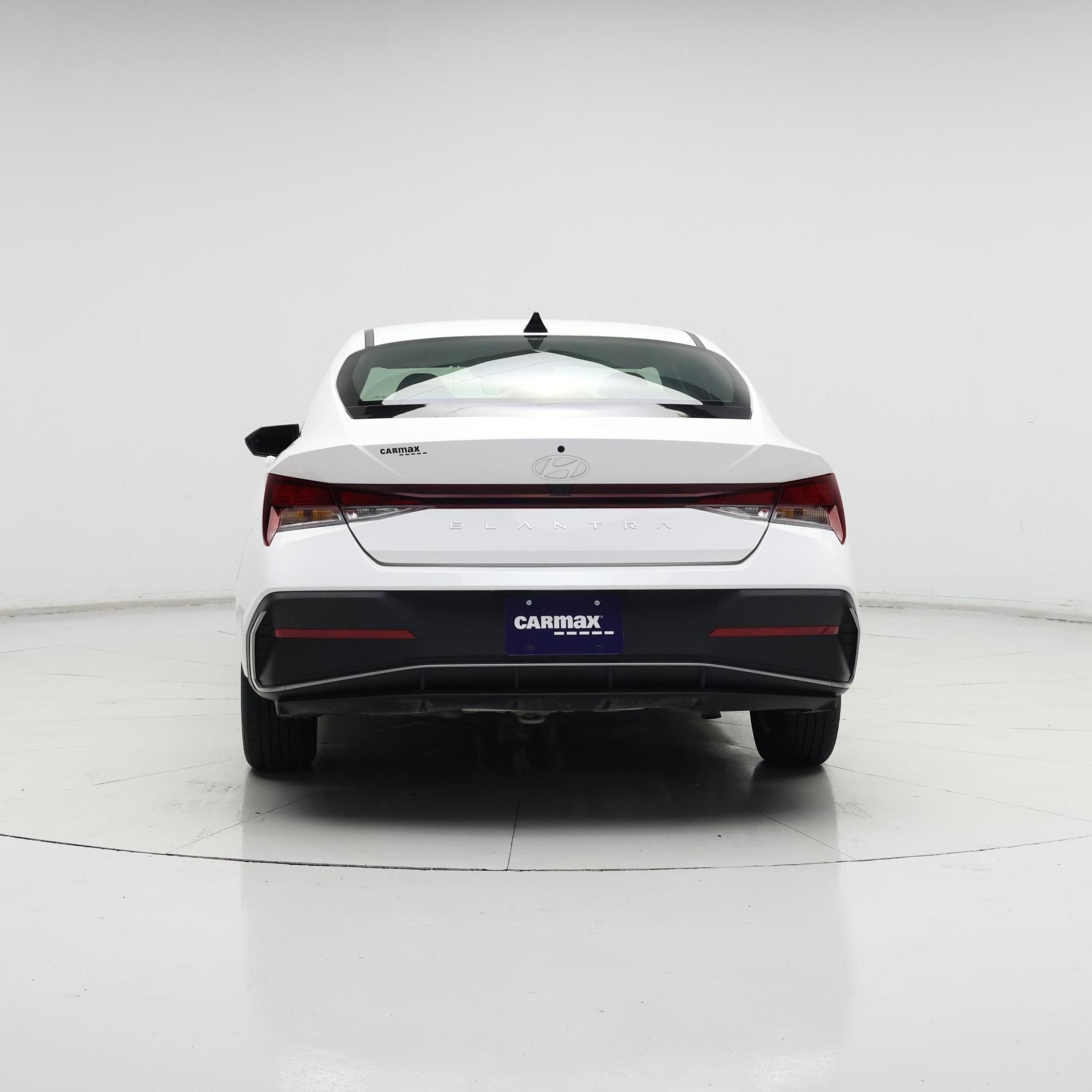 Thumbnail: 2024 Hyundai Elantra - 6